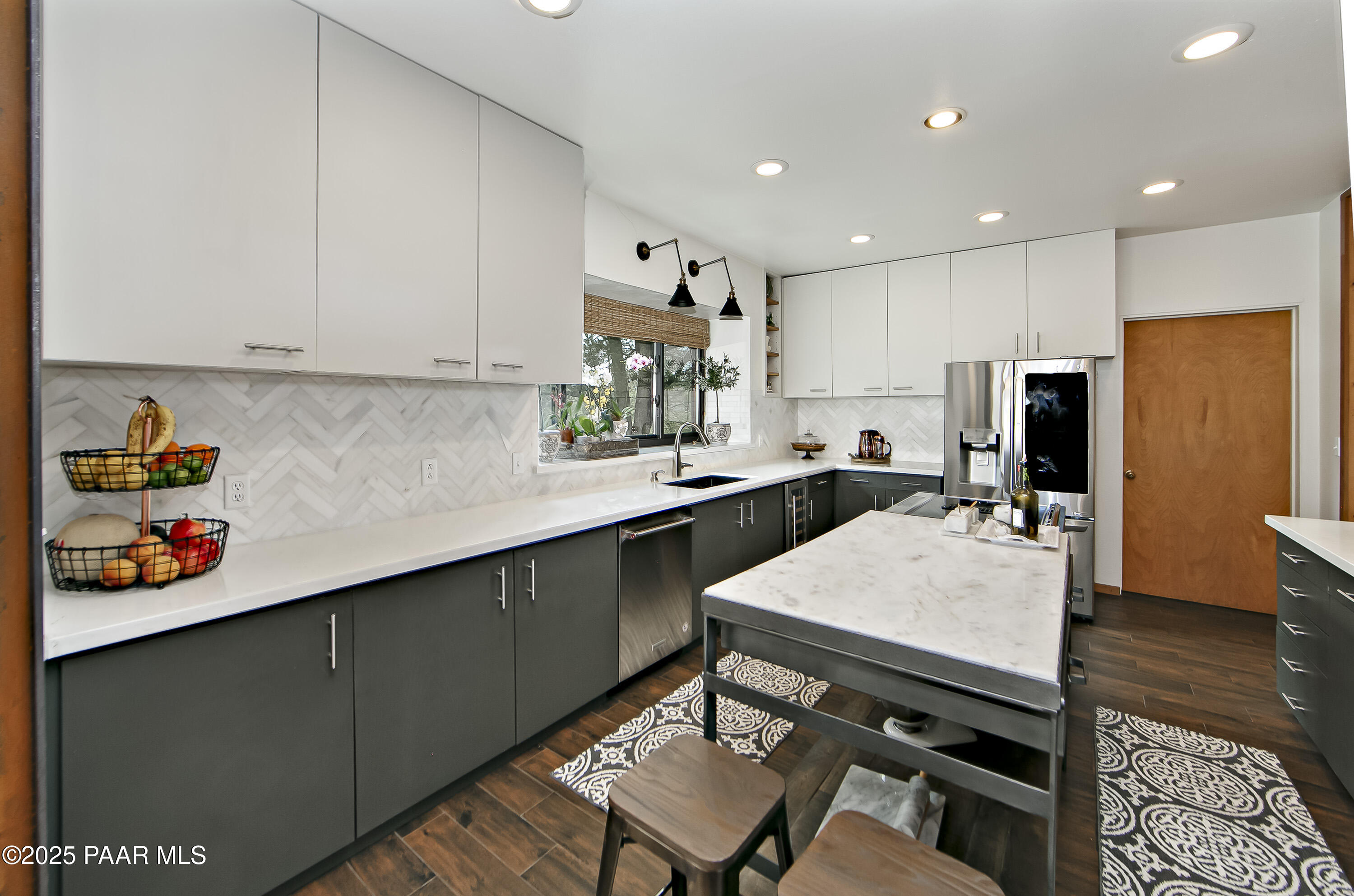 930 Country Club Drive