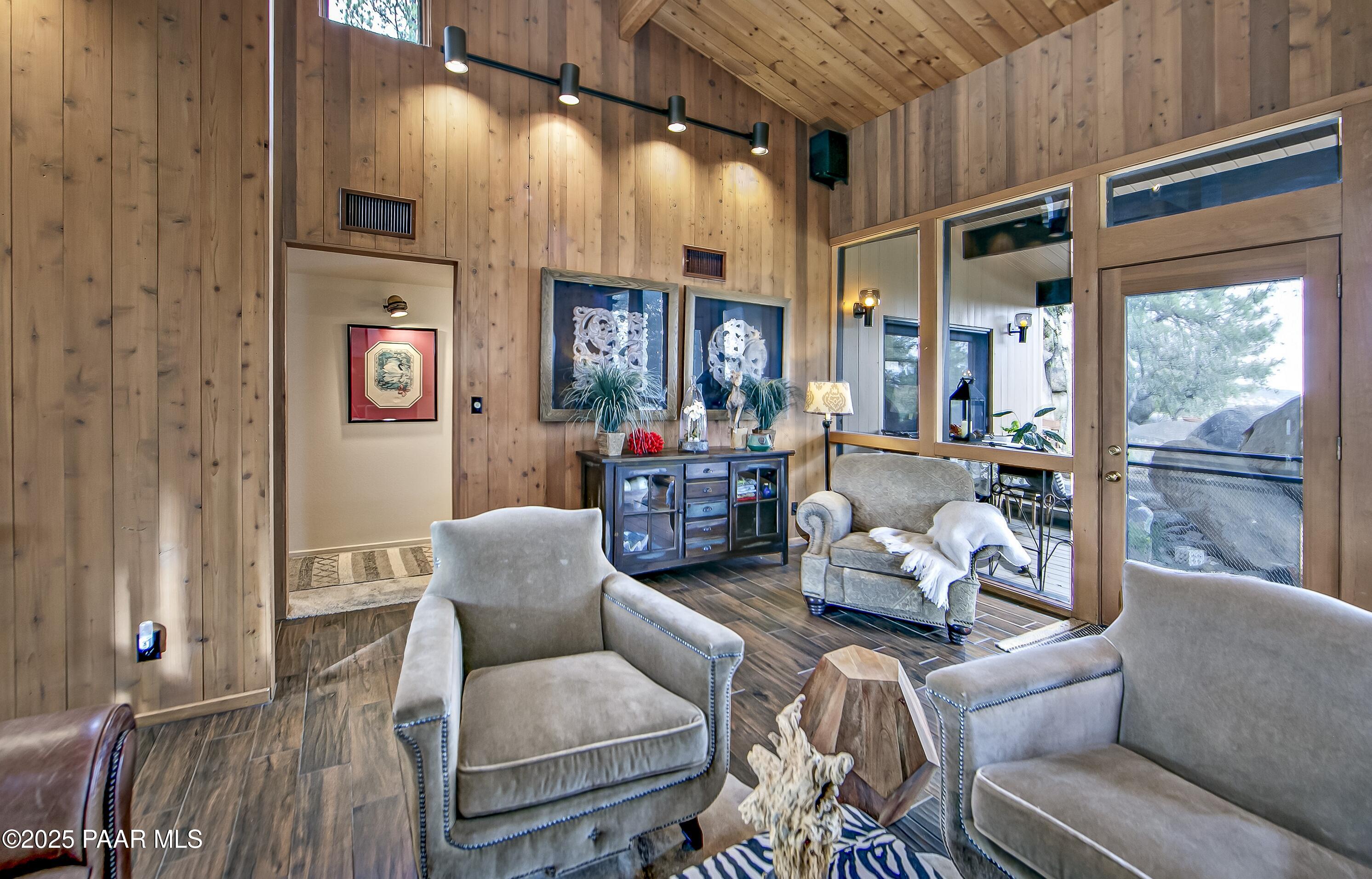 930 Country Club Drive