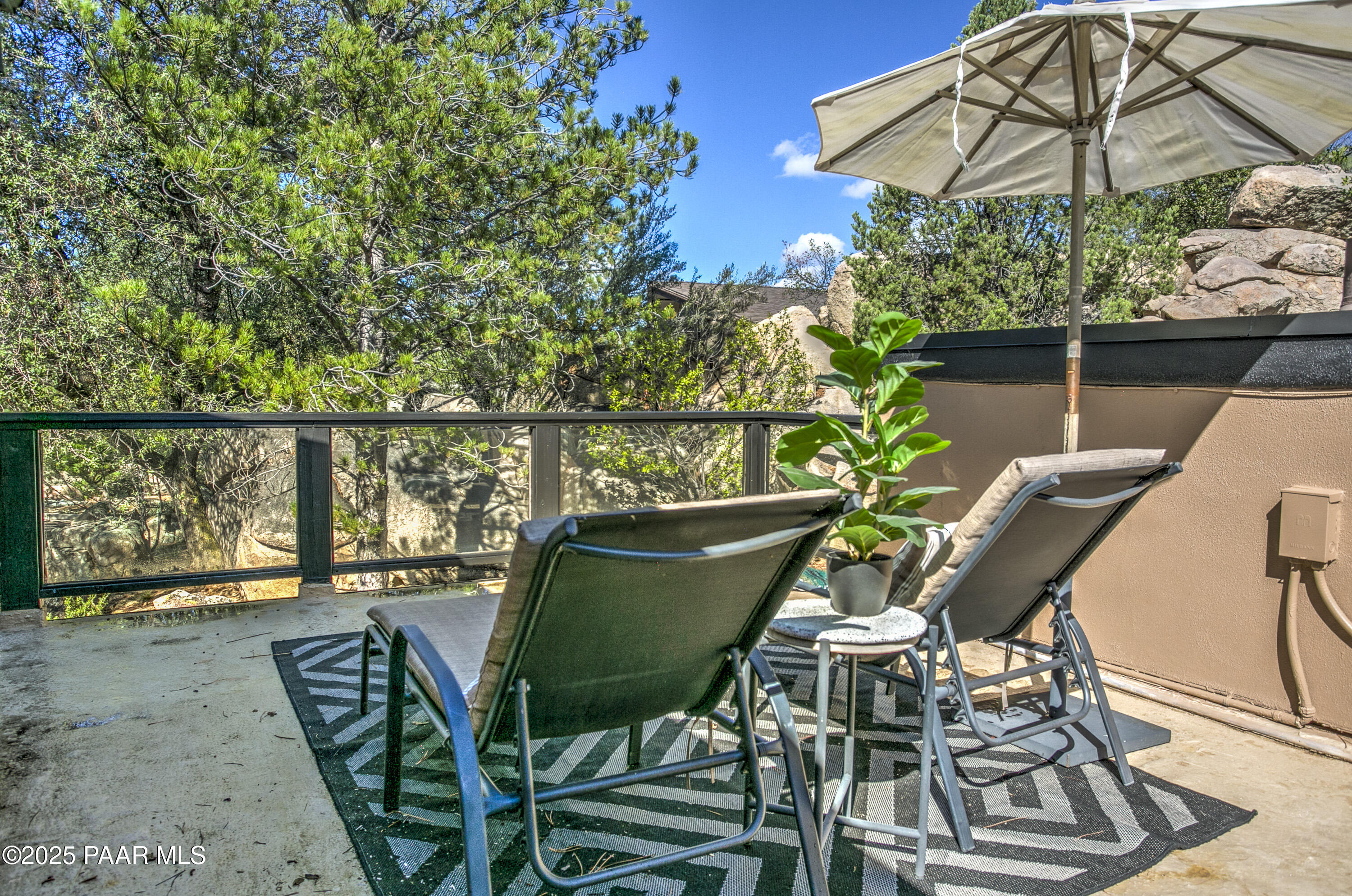 930 Country Club Drive