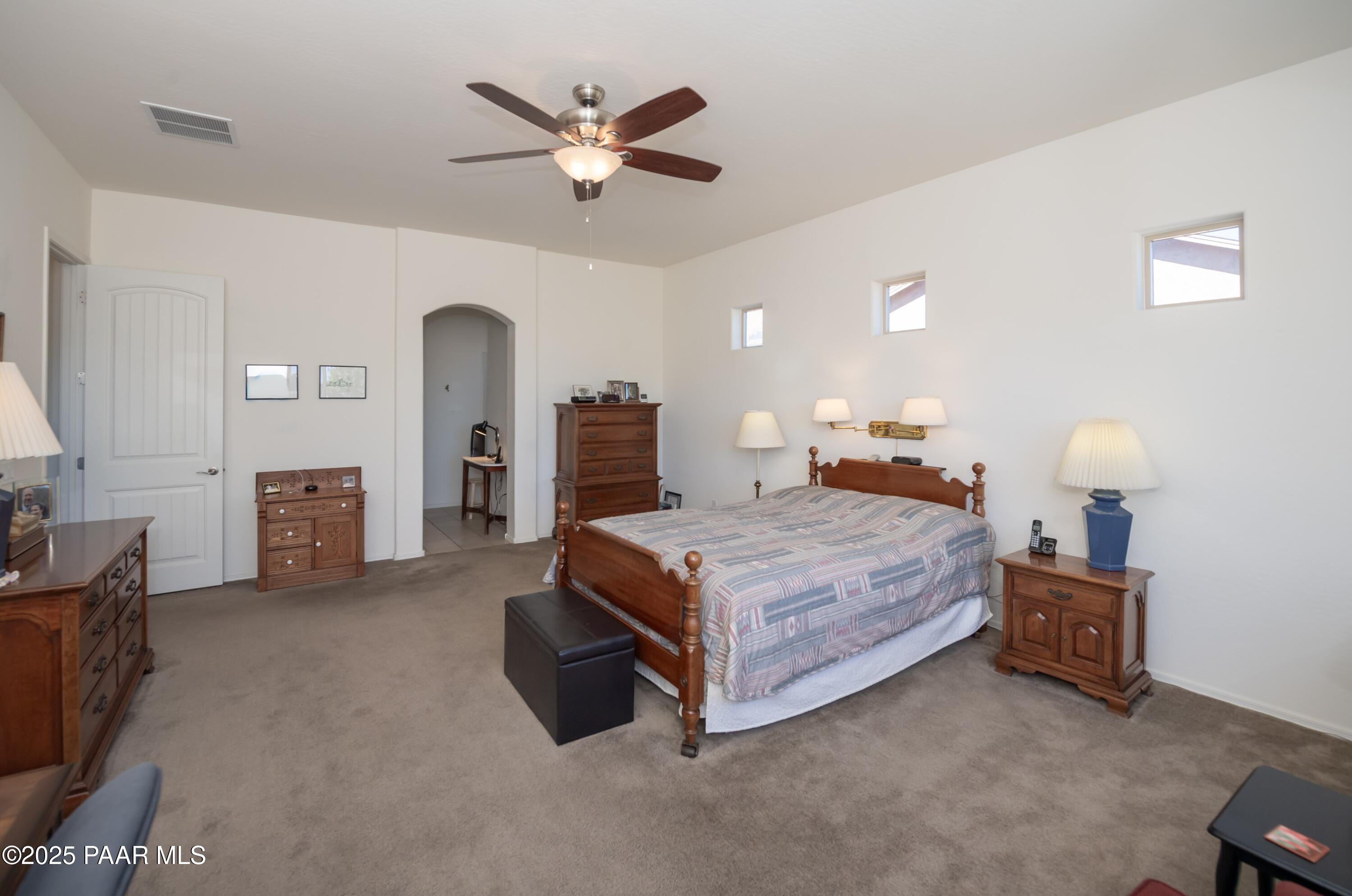 4393 N Cambridge Avenue