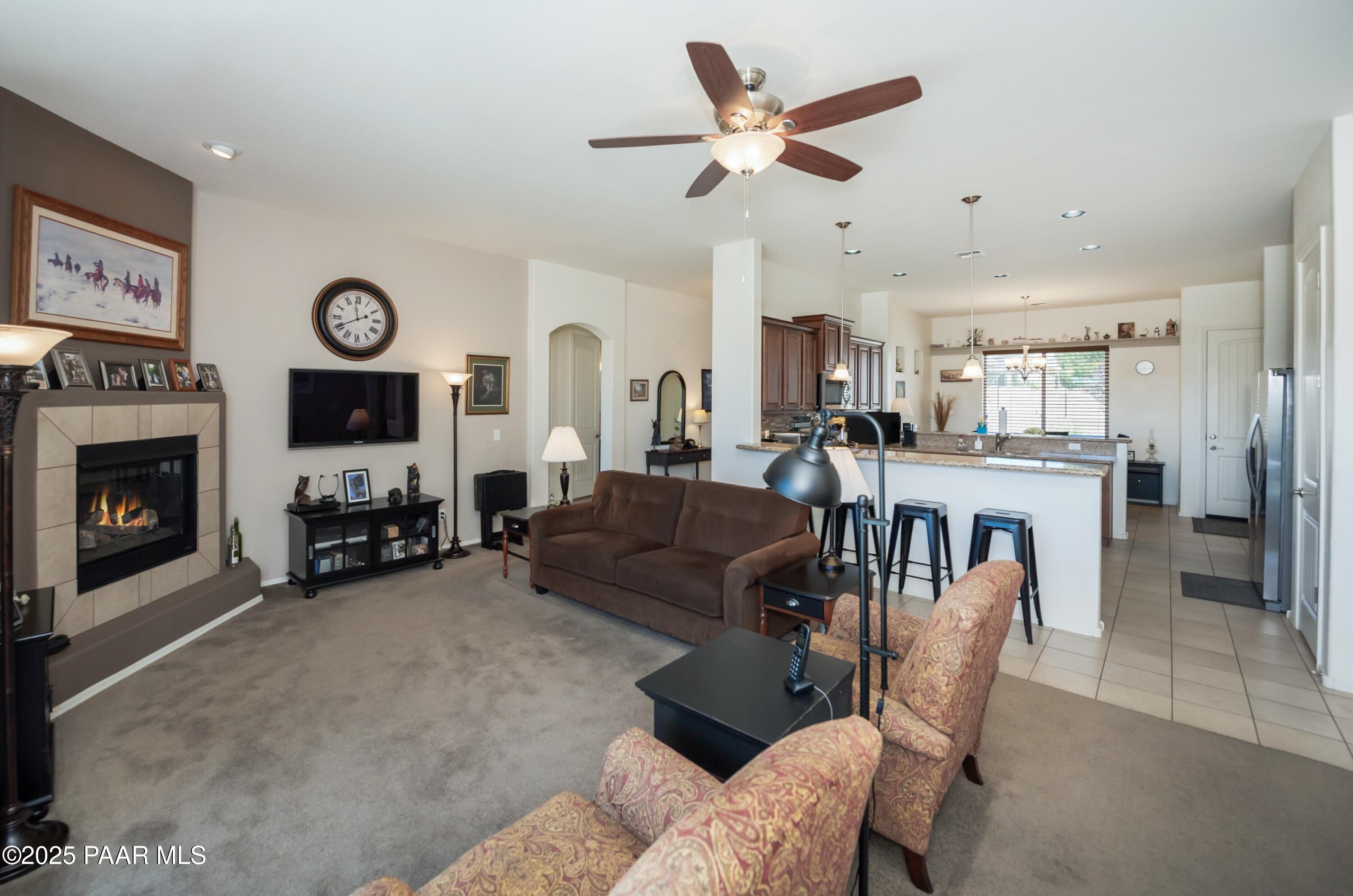 4393 N Cambridge Avenue