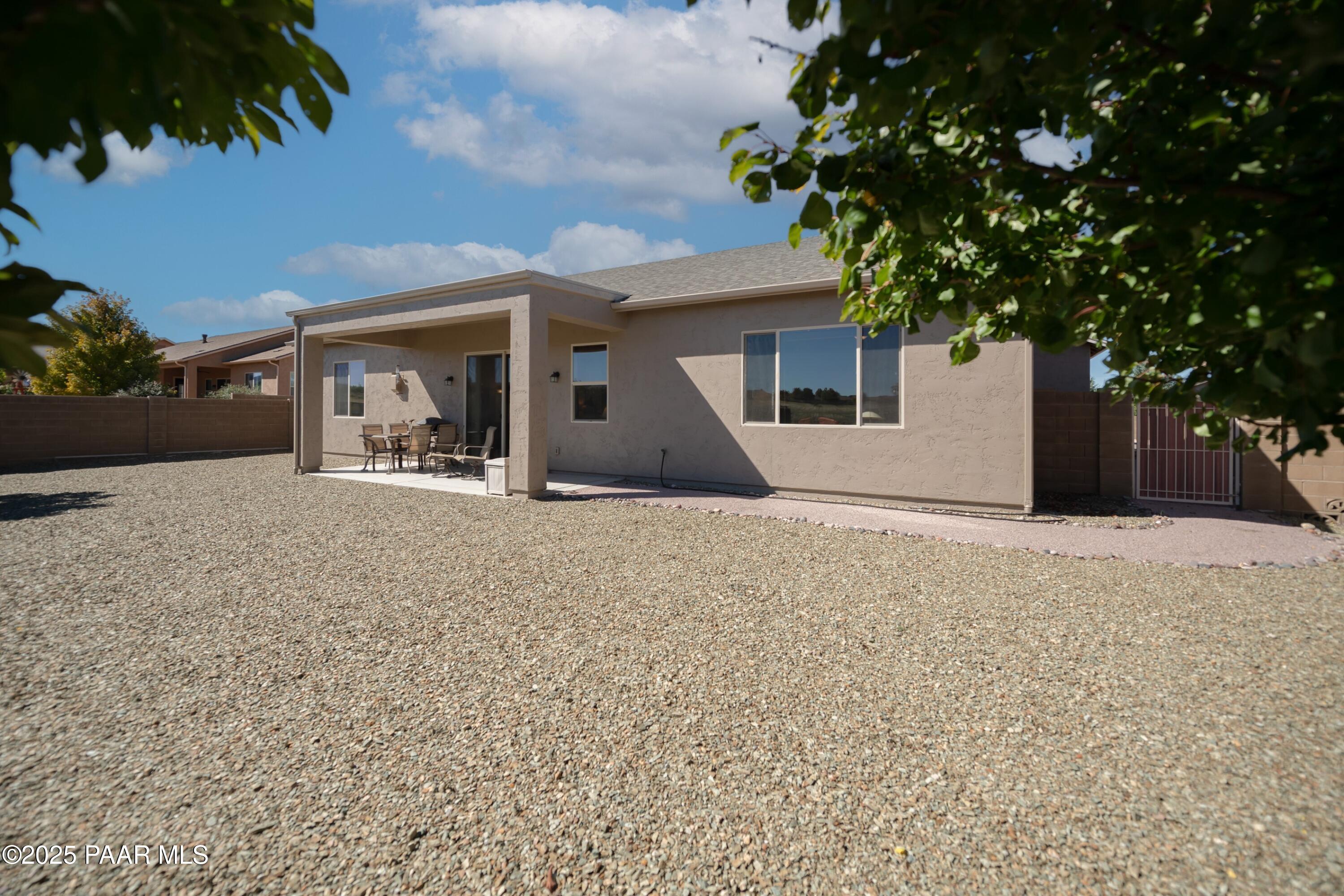 4393 N Cambridge Avenue