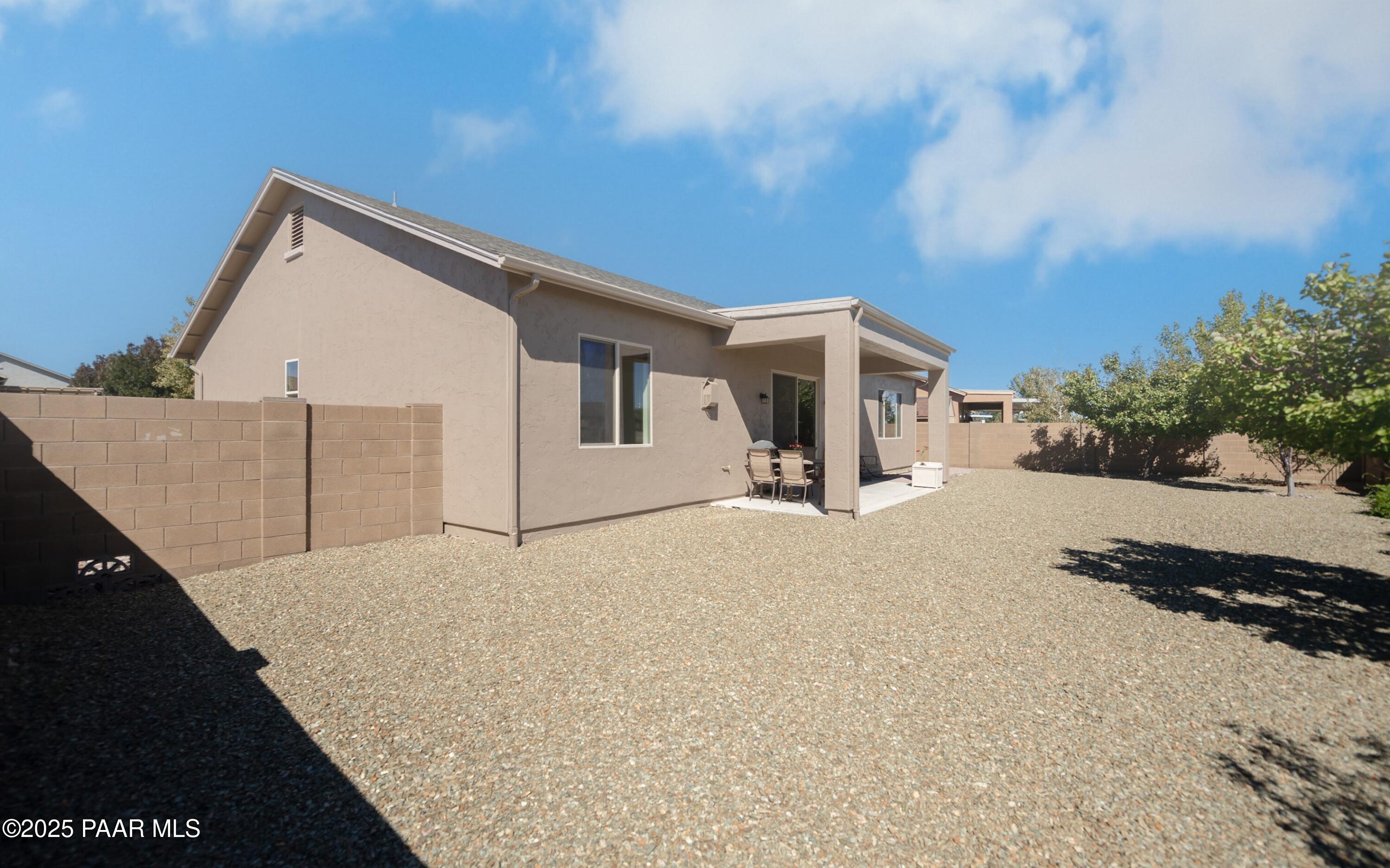 4393 N Cambridge Avenue