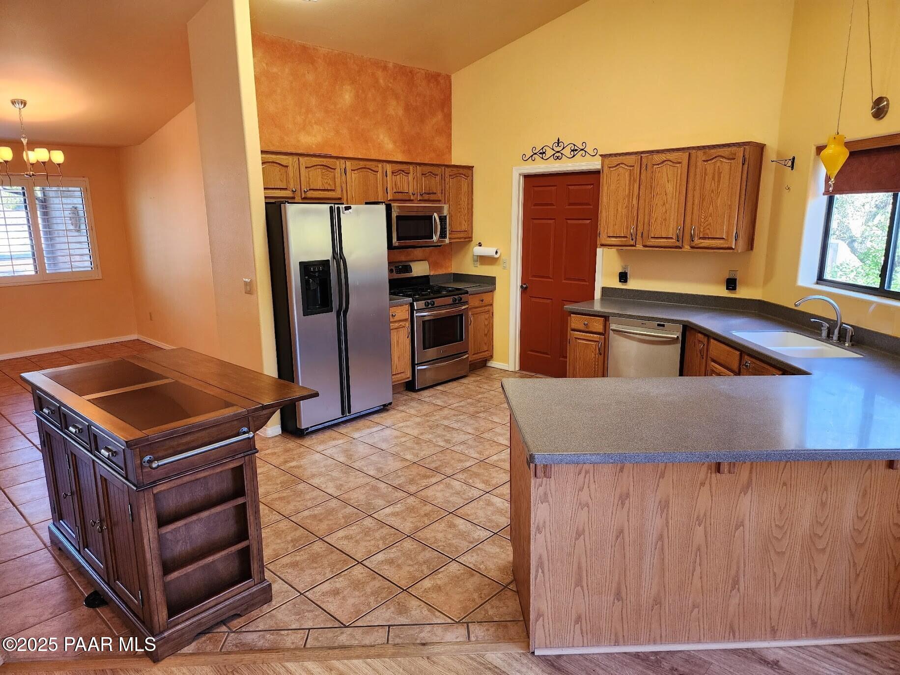 1713 Broken Arrow Drive