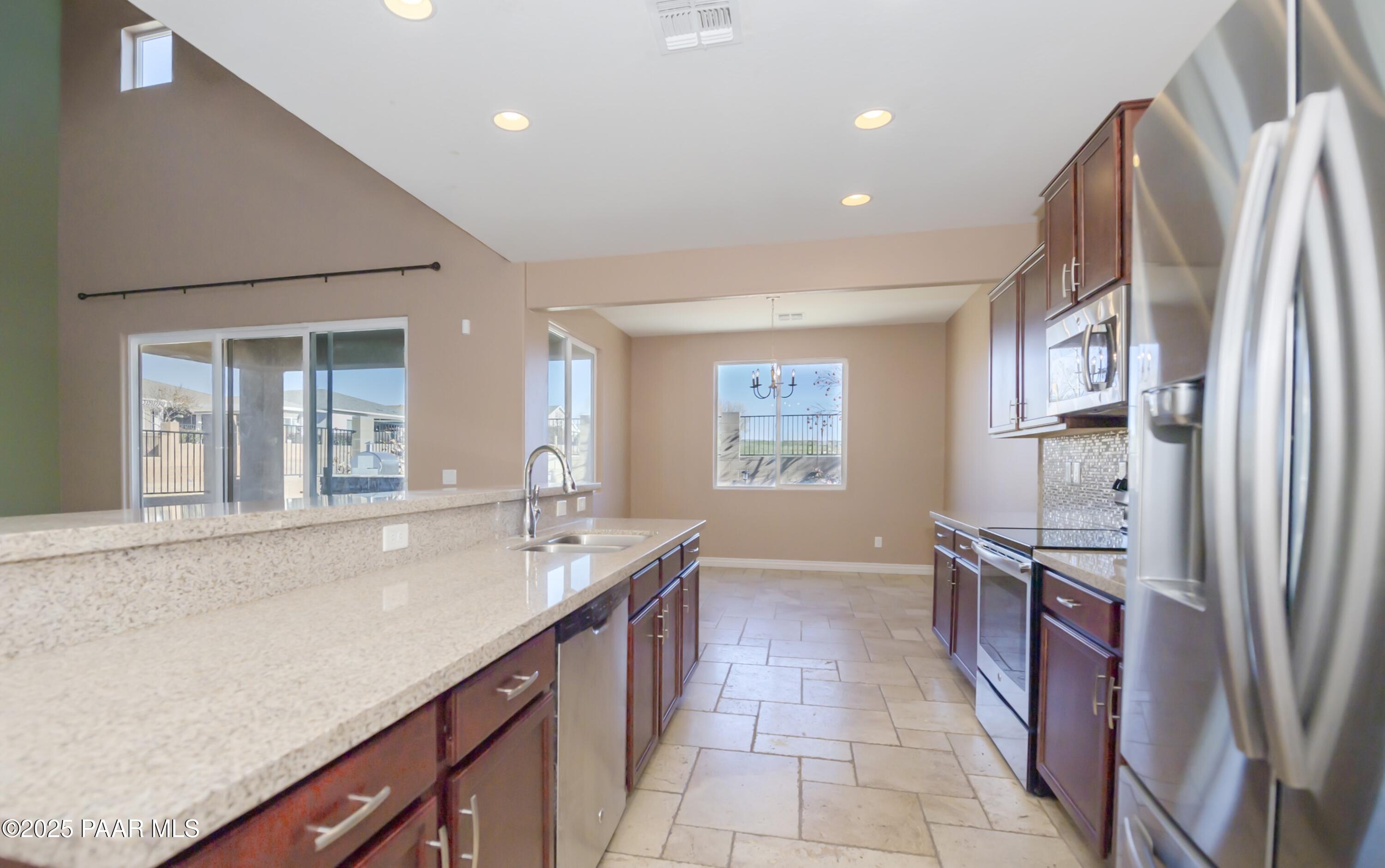 823 N Morales Street