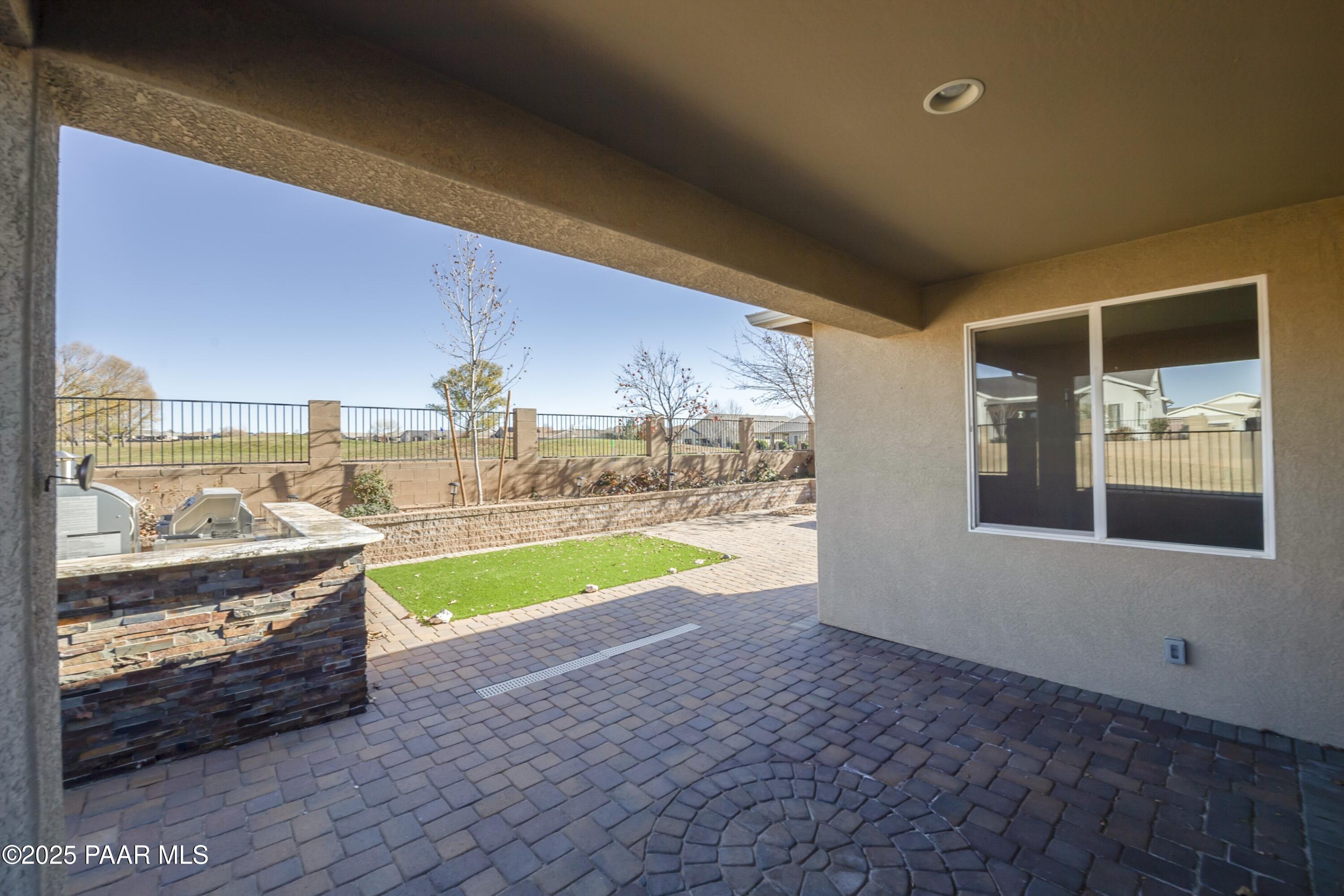 823 N Morales Street