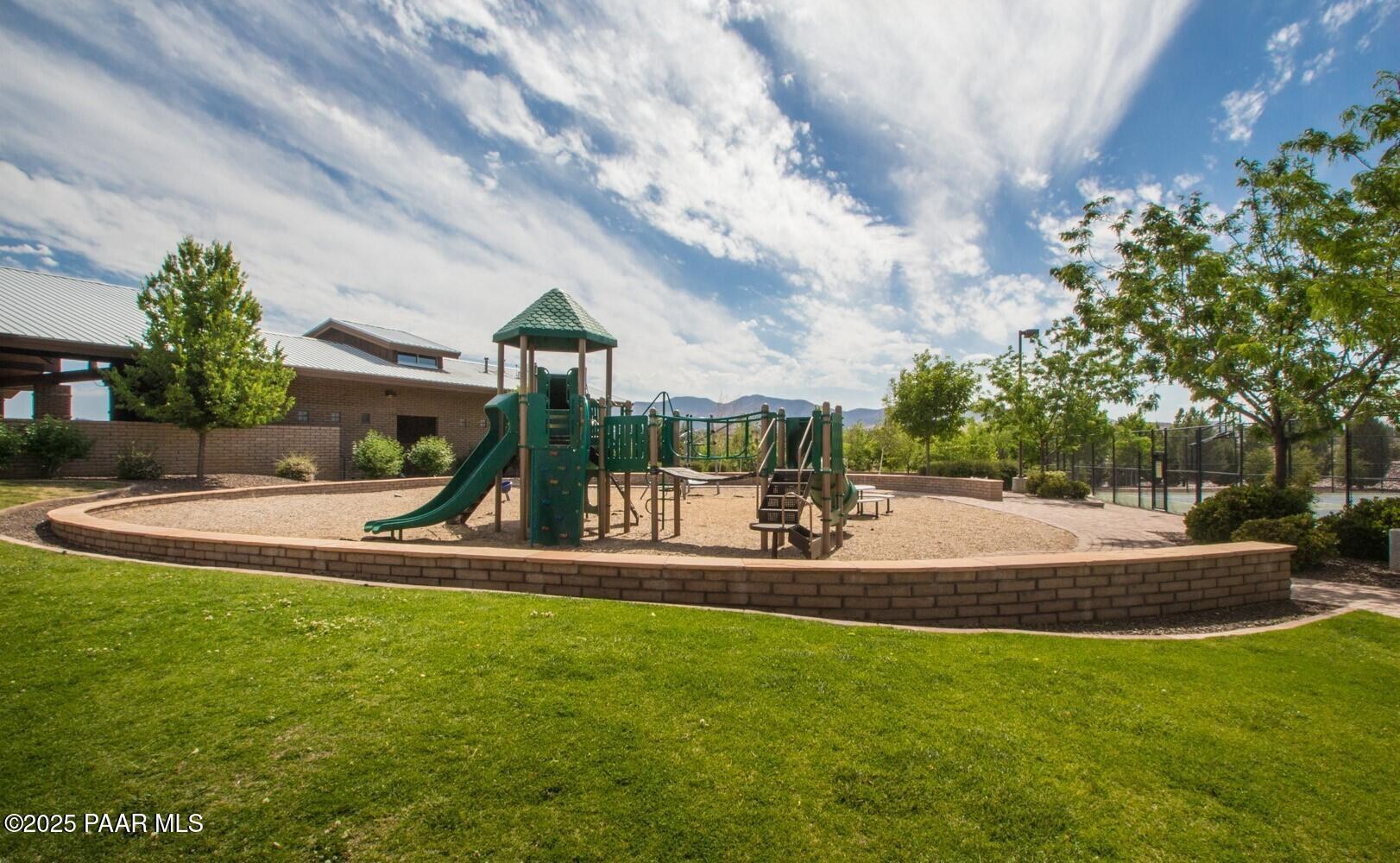 823 N Morales Street