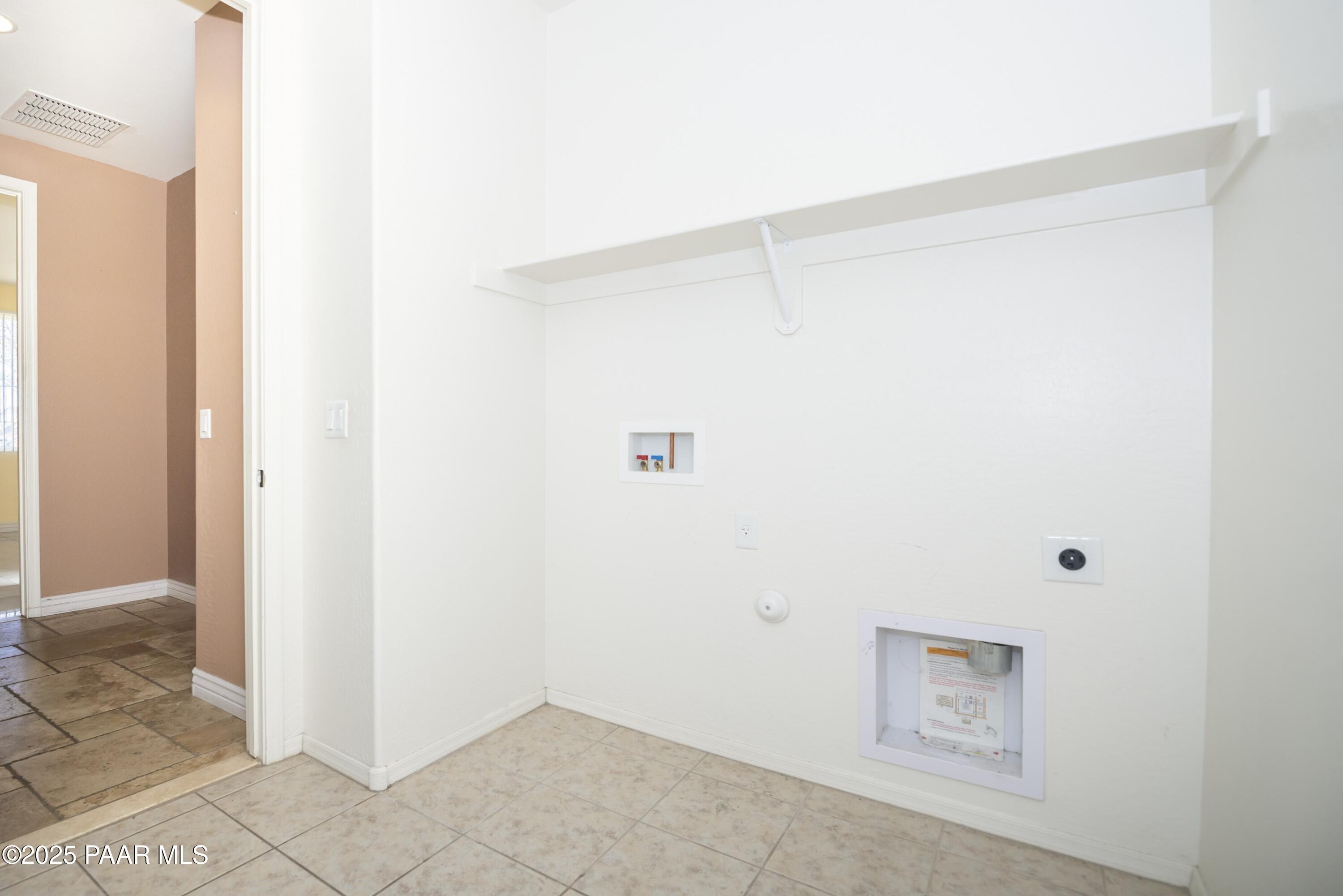 823 N Morales Street