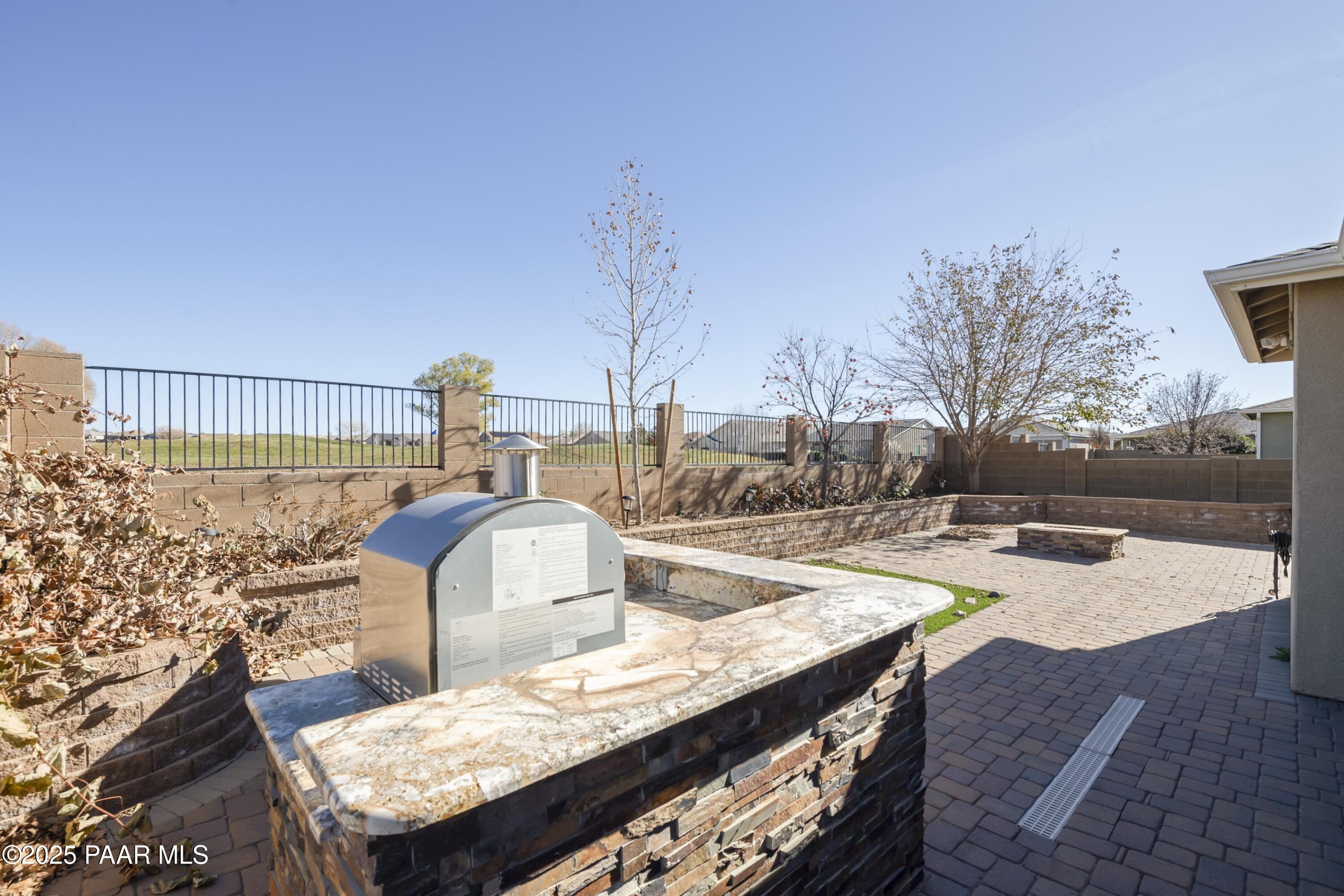 823 N Morales Street