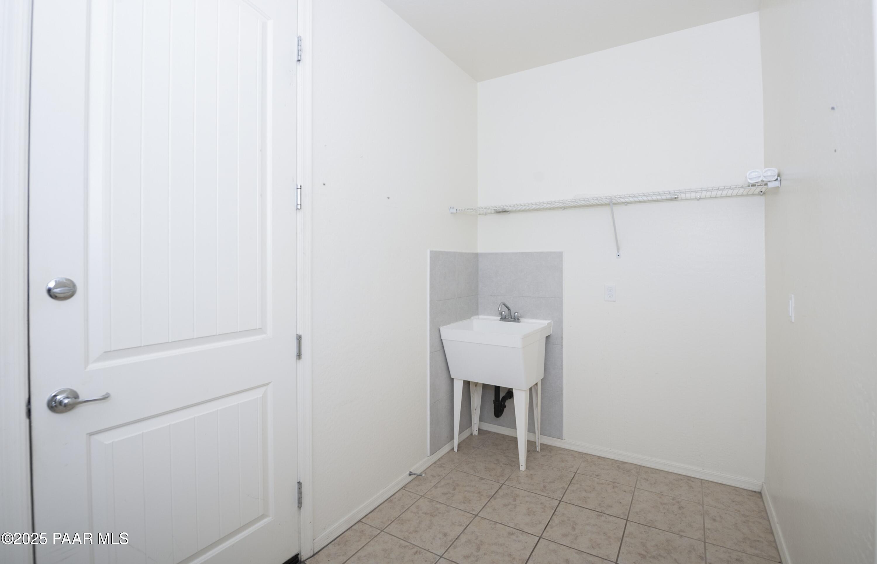 823 N Morales Street