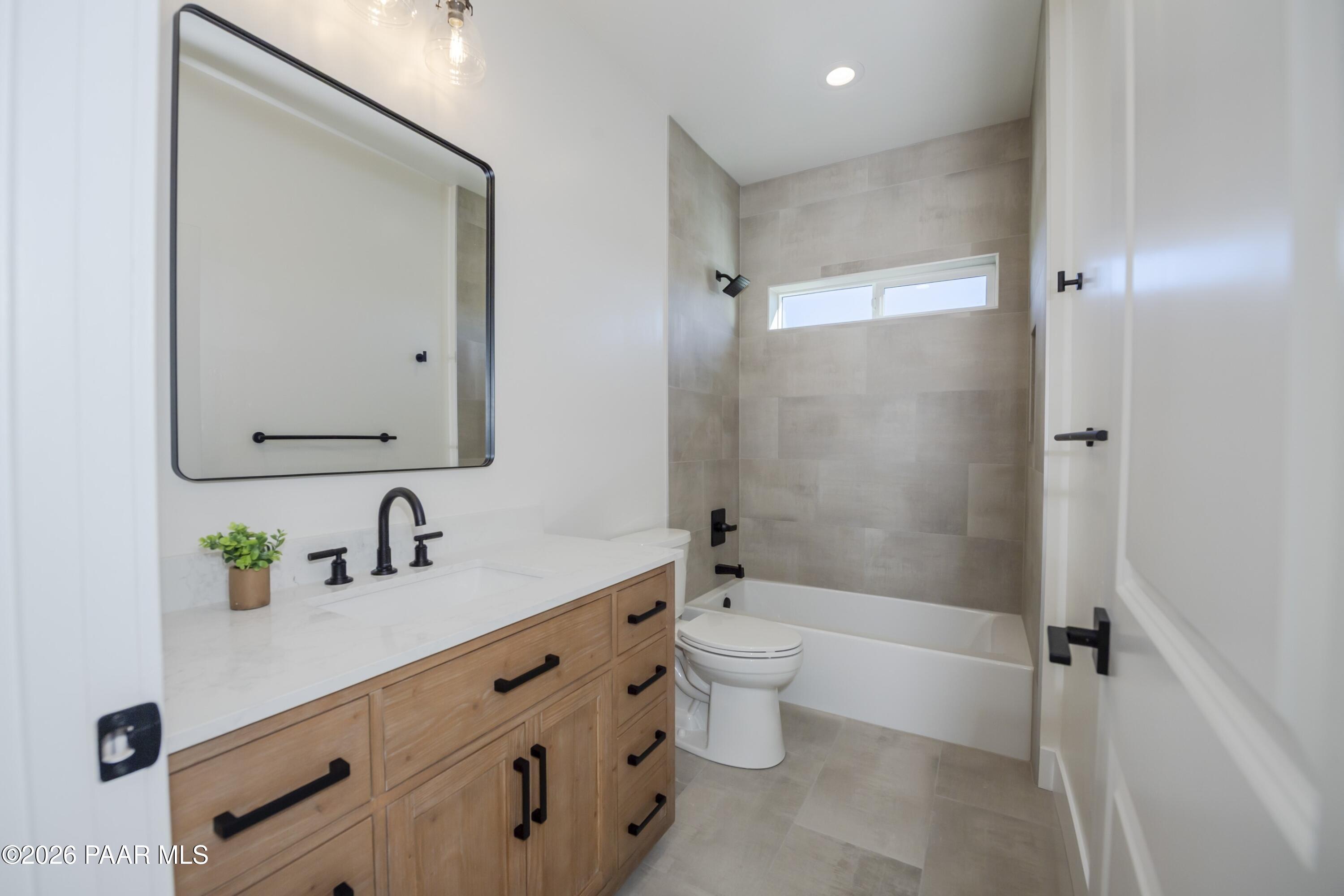 10603 E Straight Arrow Road