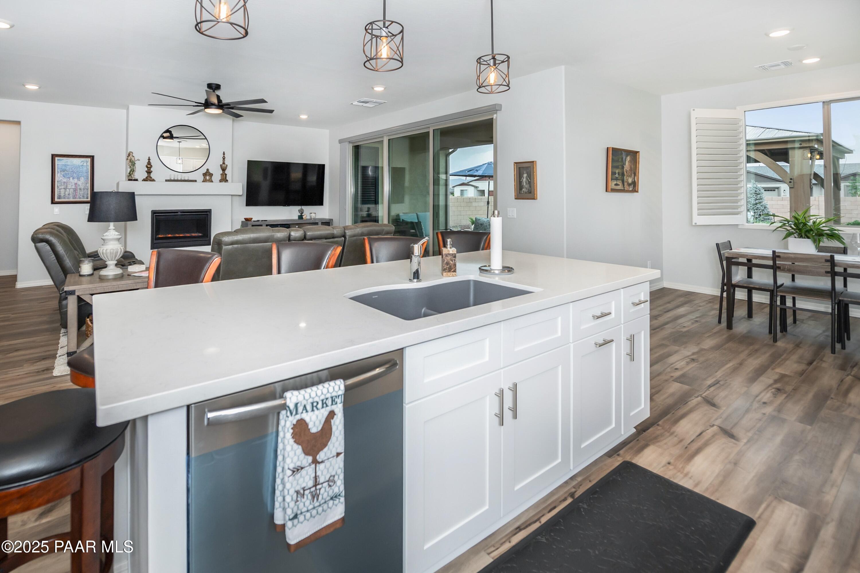 7665 E Fieldstone Drive