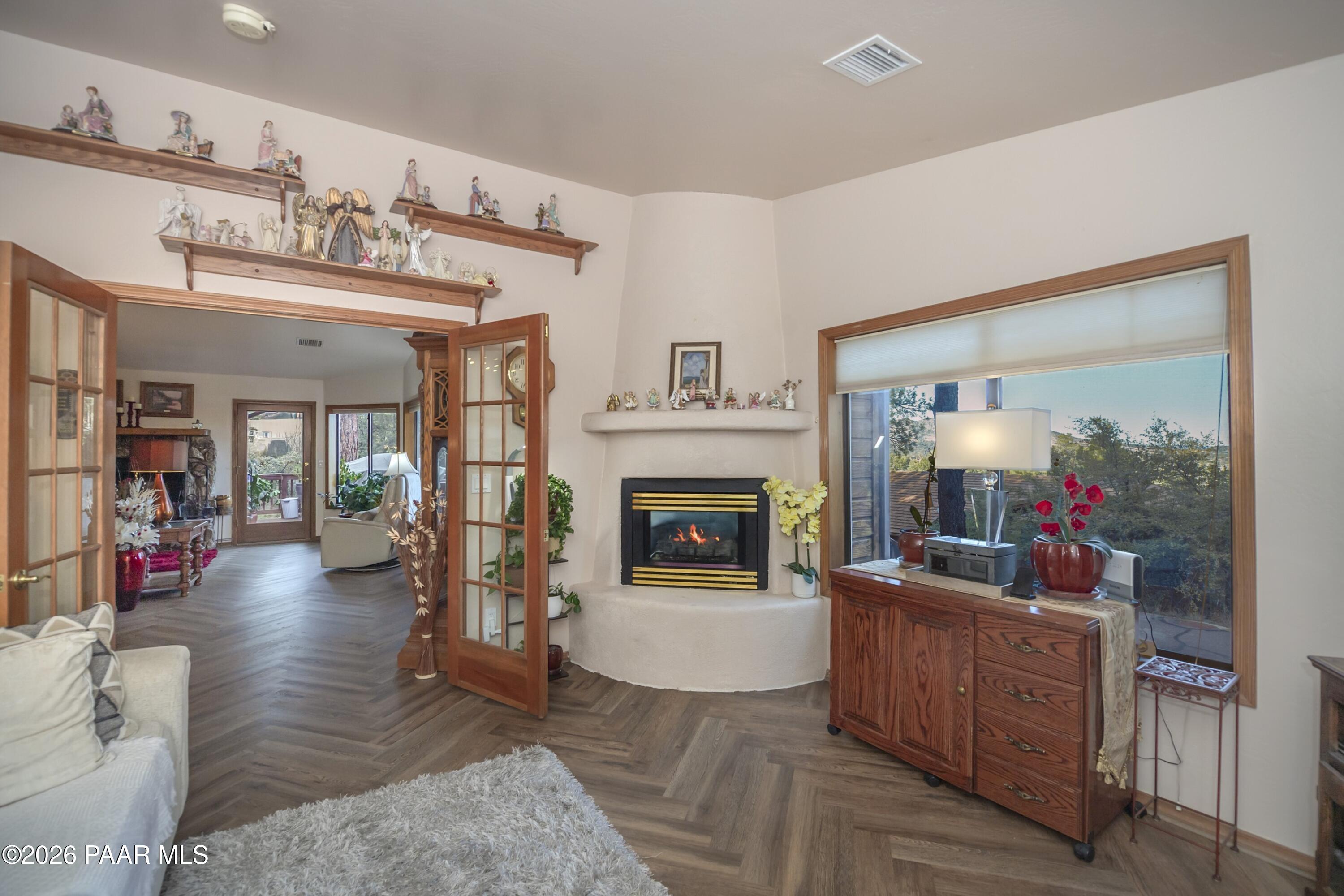 1420 Royal Oak Circle