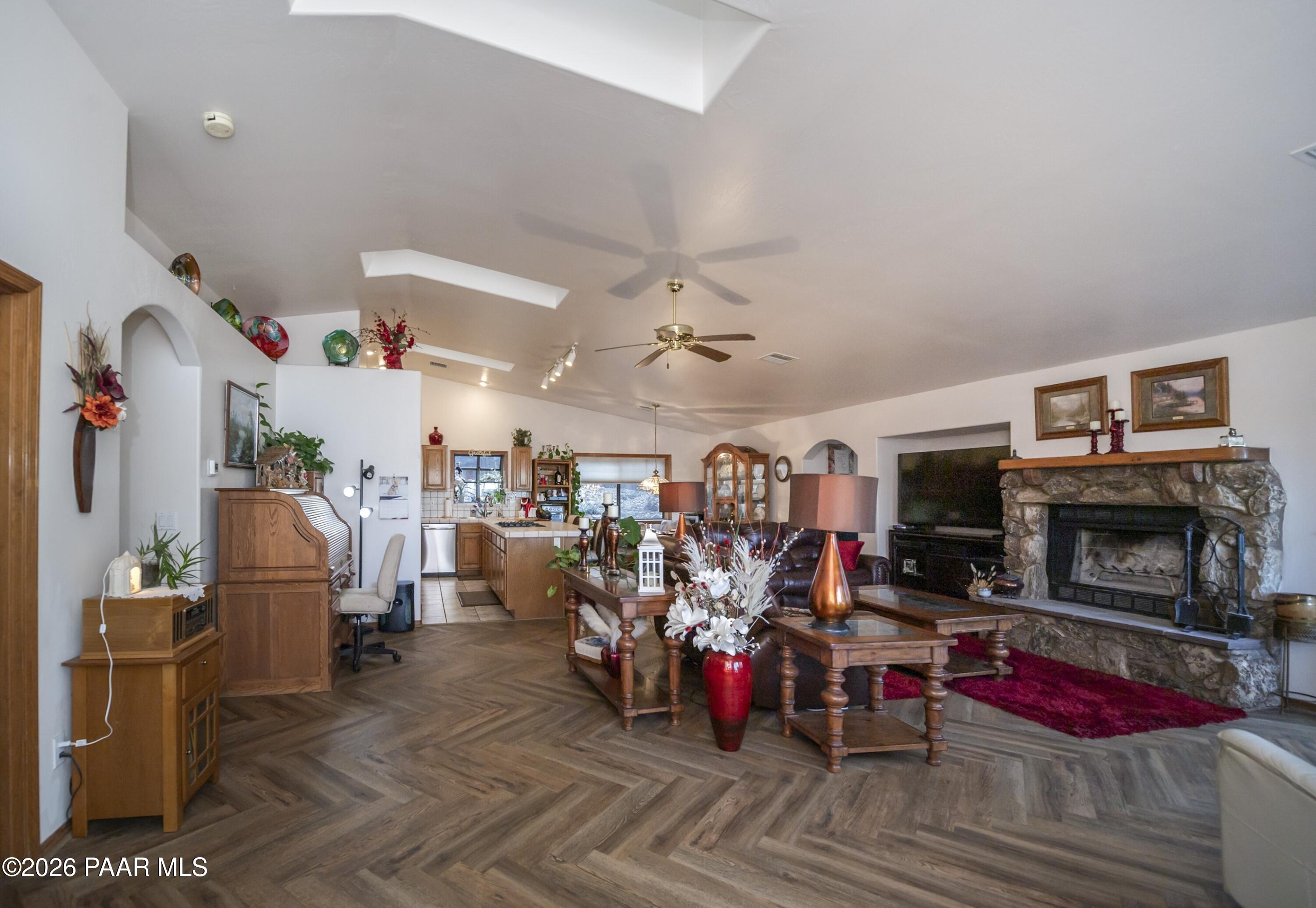 1420 Royal Oak Circle