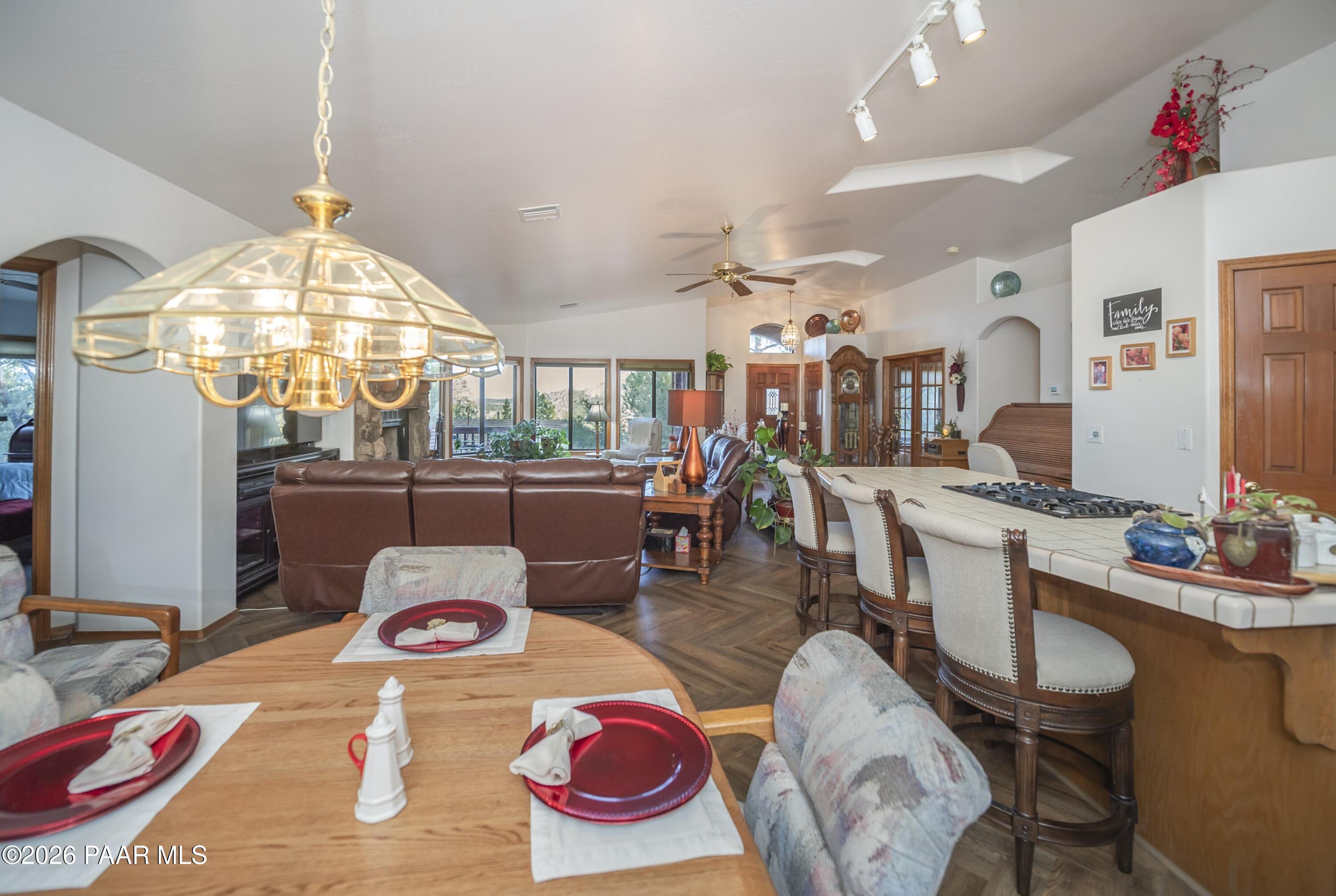 1420 Royal Oak Circle