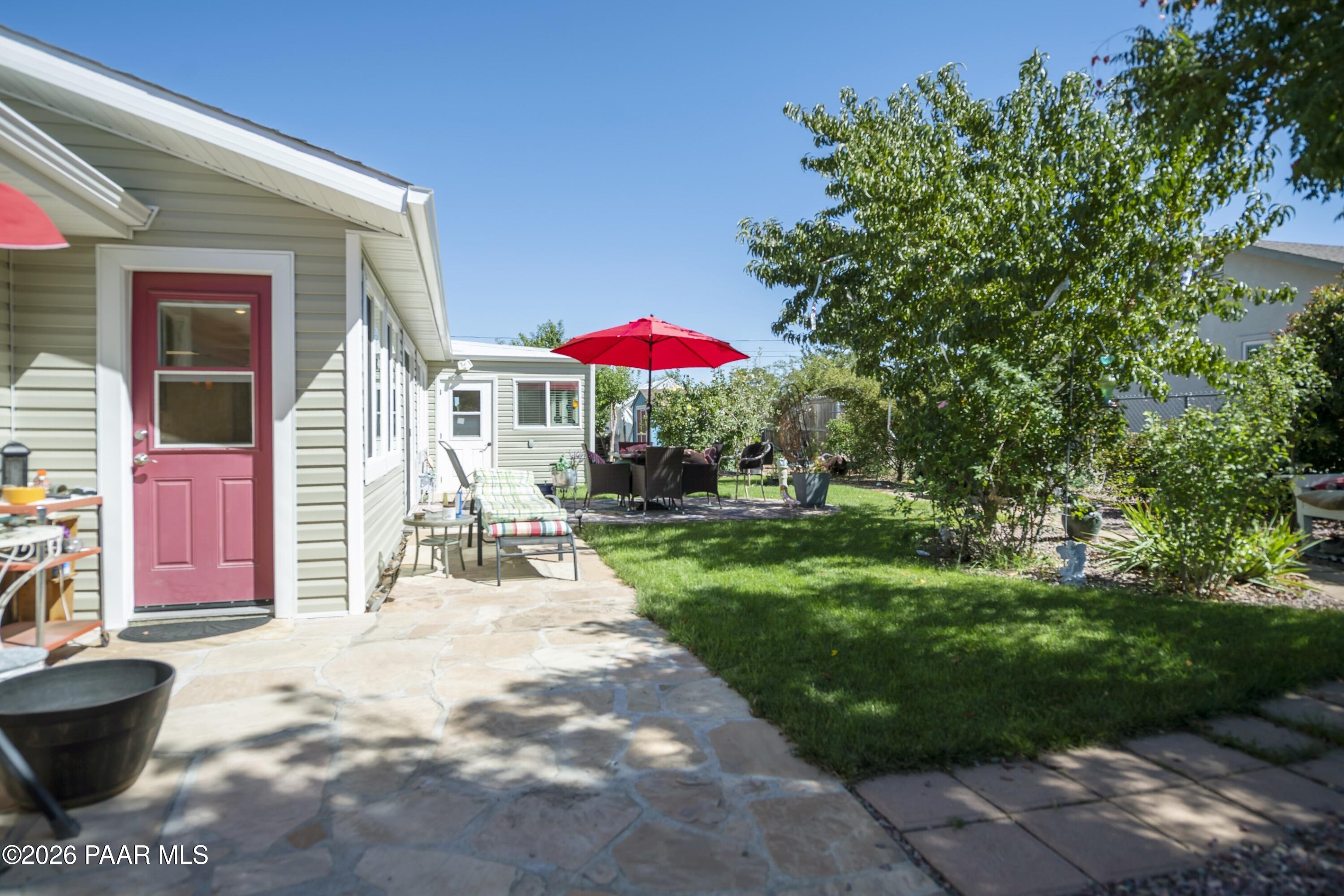 3161 N Valley View Drive