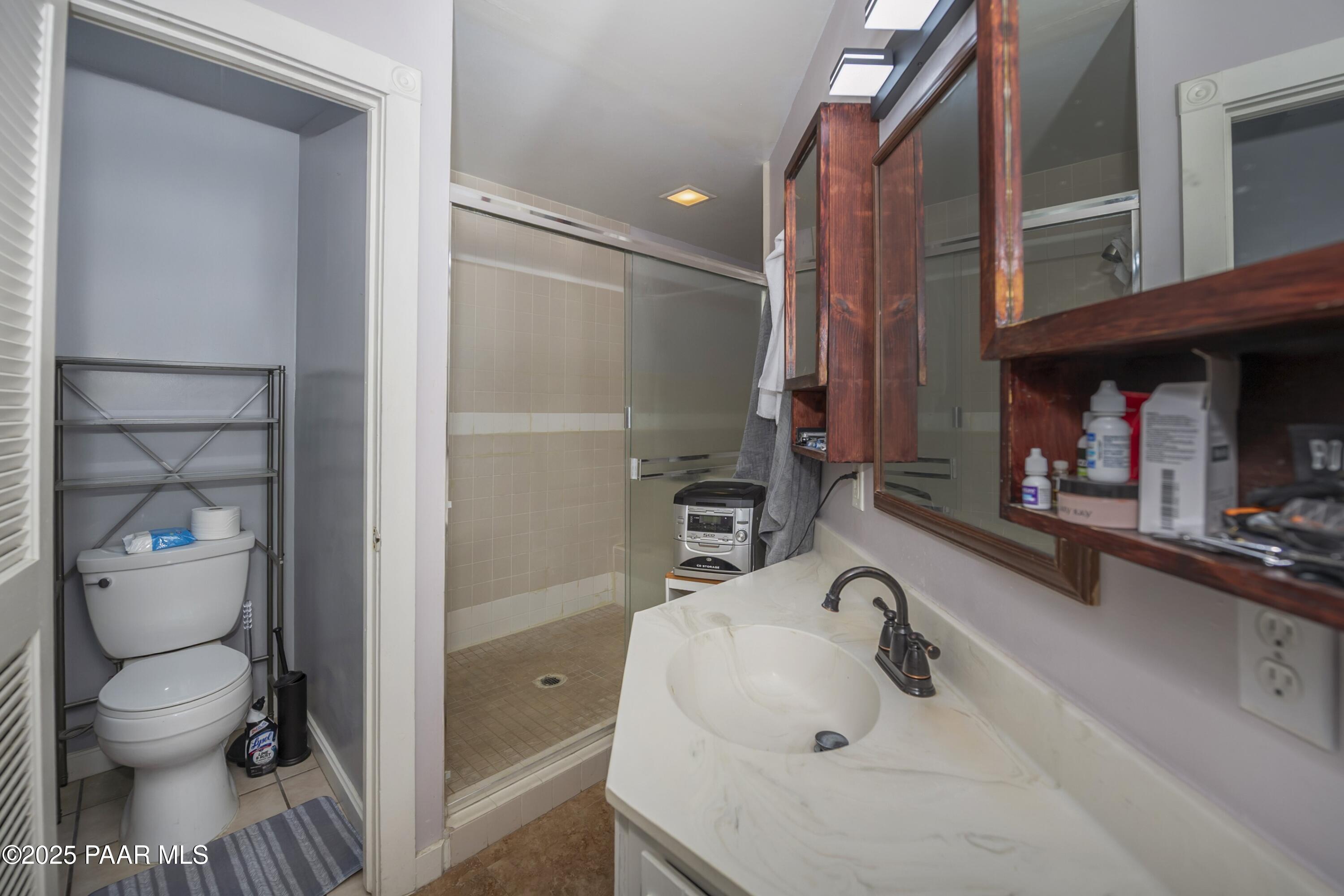 3161 N Valley View Drive