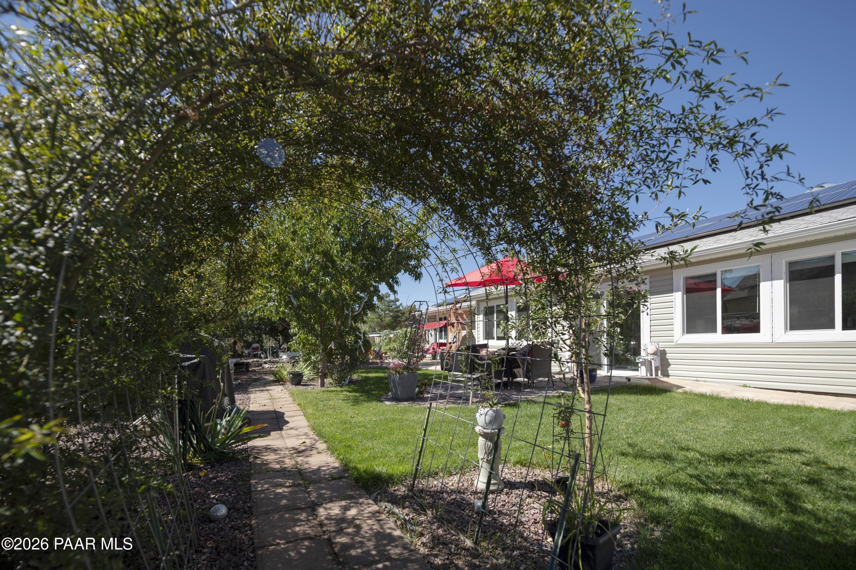 3161 N Valley View Drive