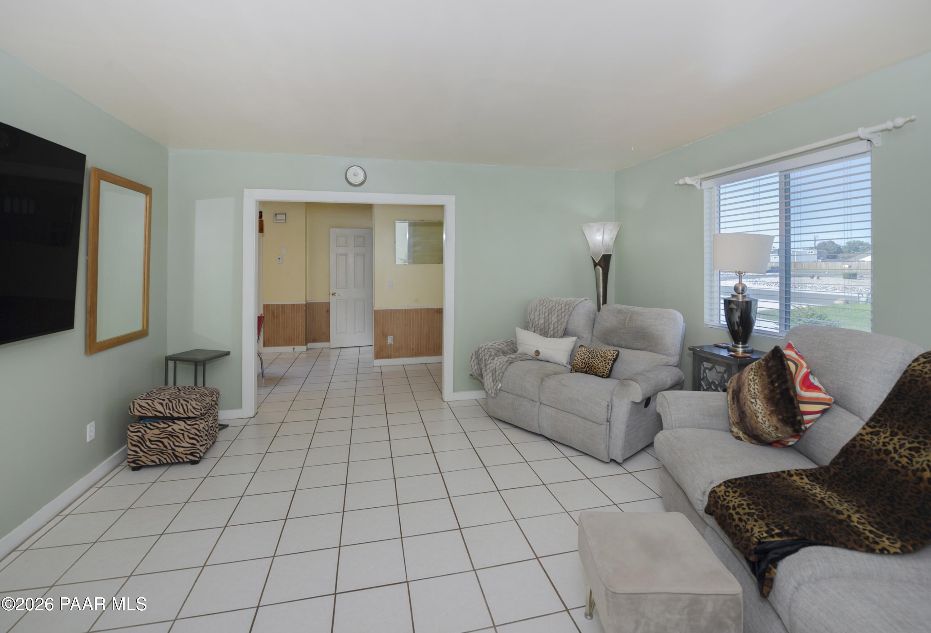 3161 N Valley View Drive