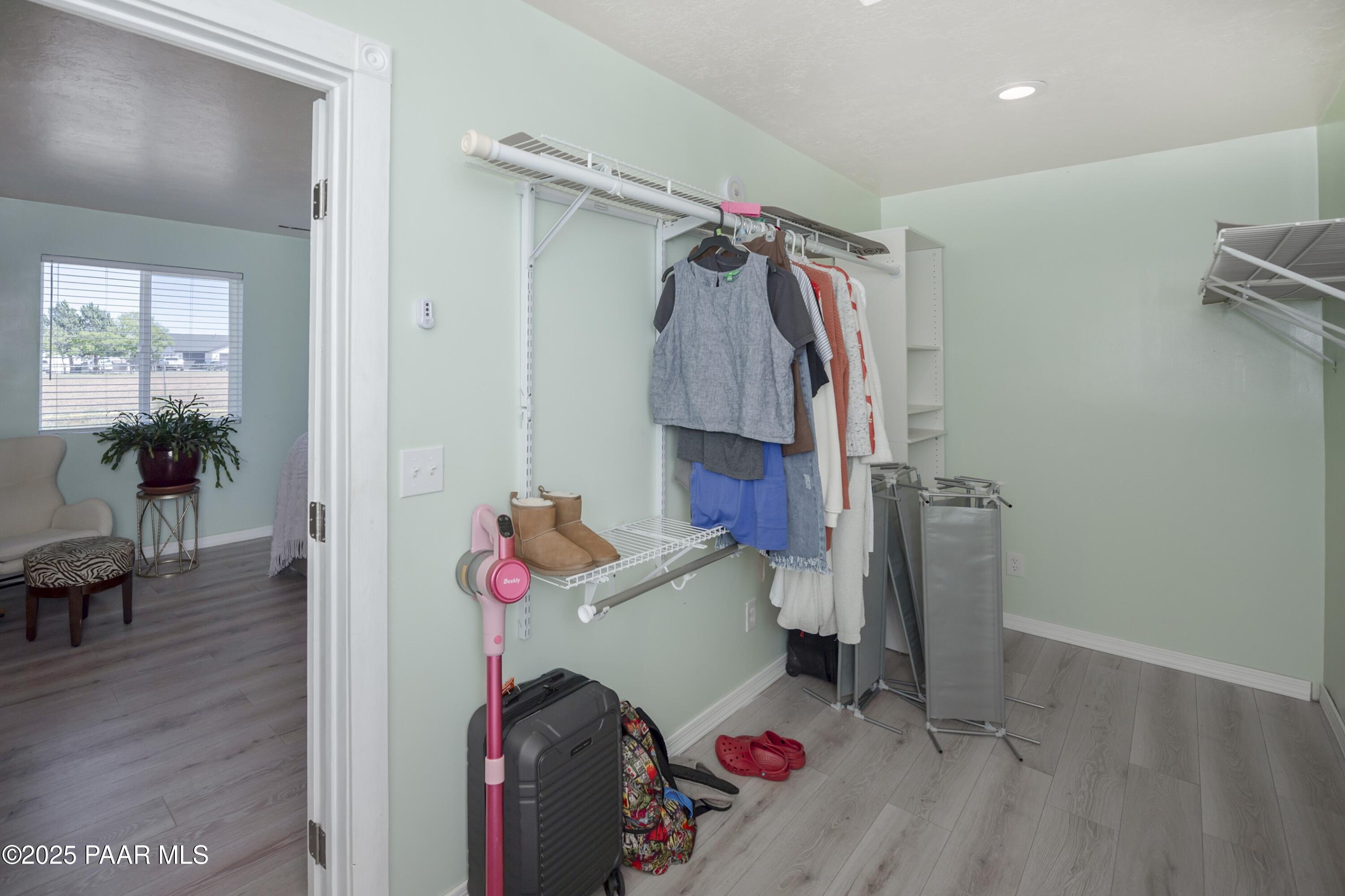 3161 N Valley View Drive