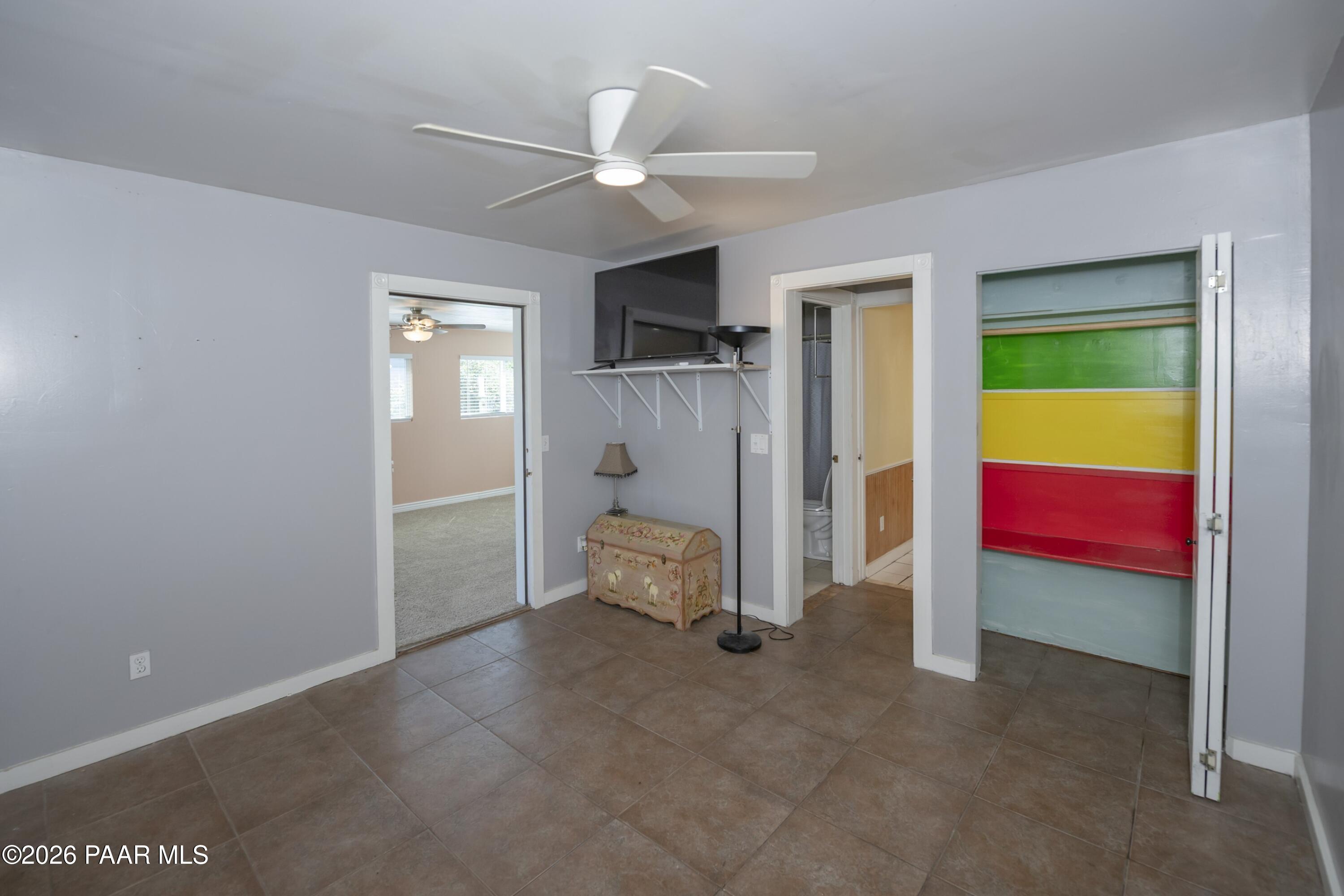 3161 N Valley View Drive