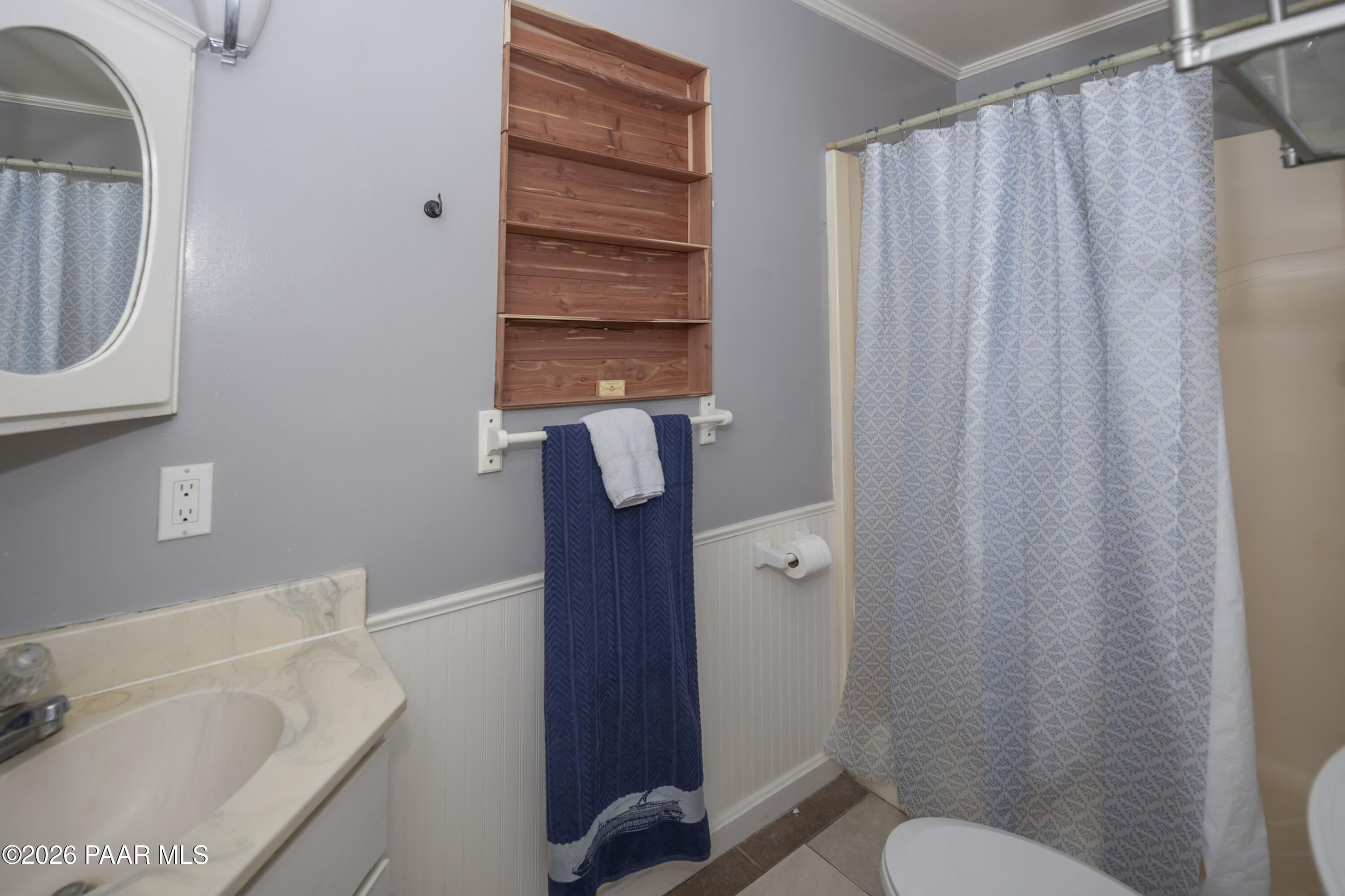 3161 N Valley View Drive