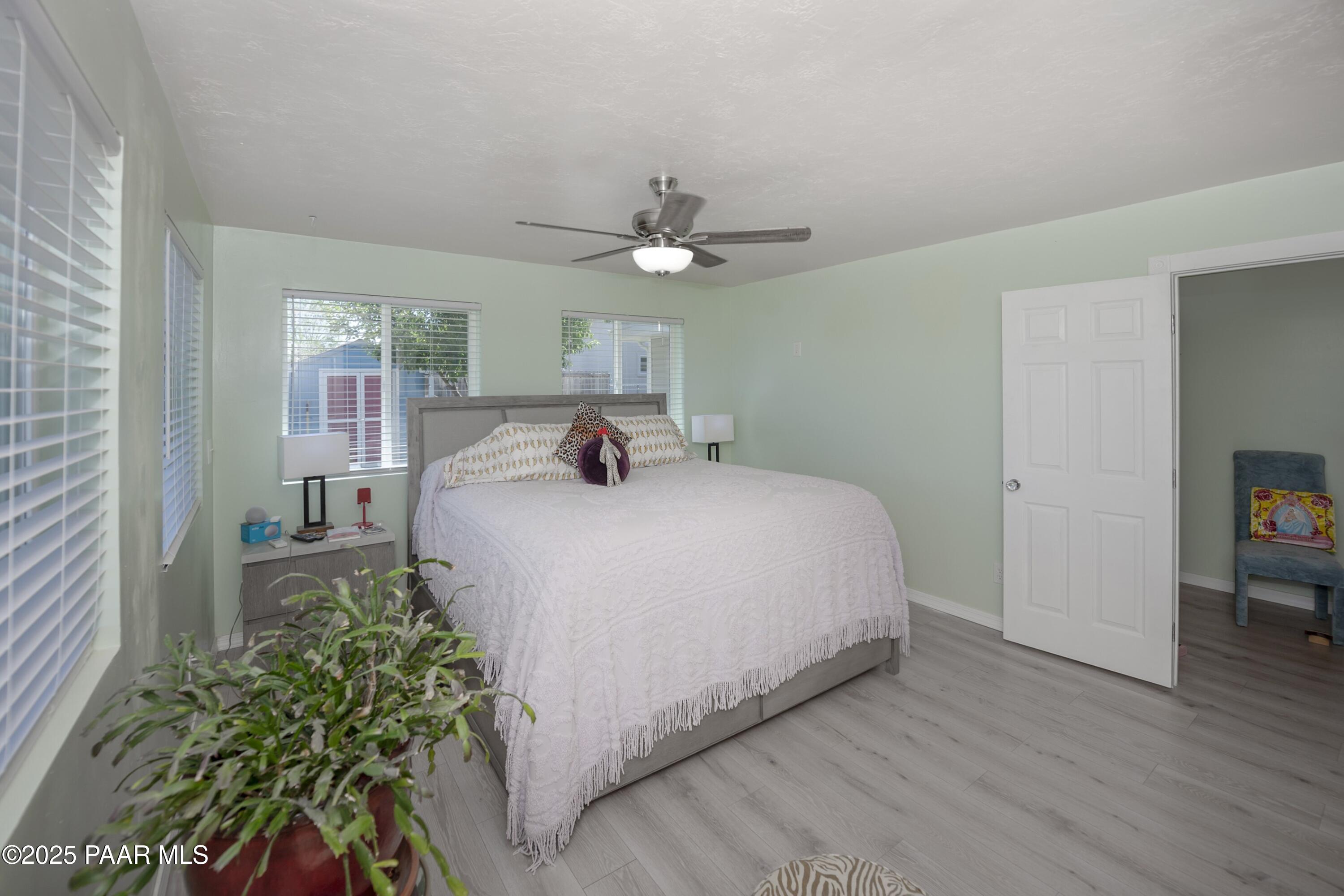 3161 N Valley View Drive