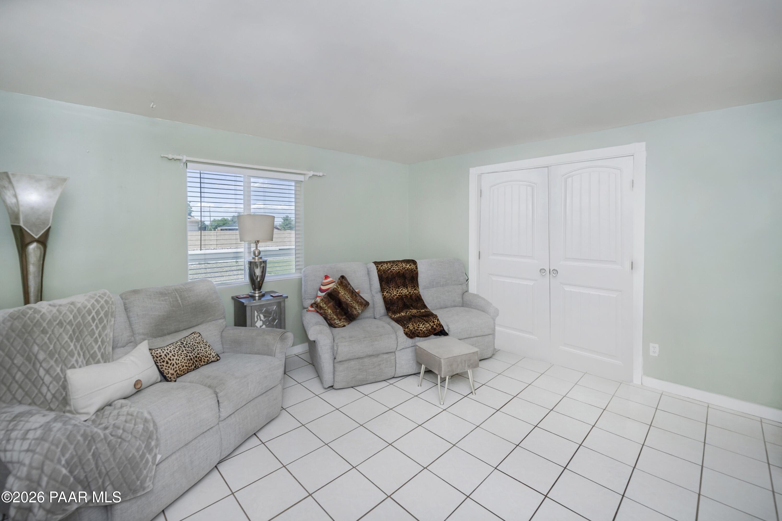 3161 N Valley View Drive