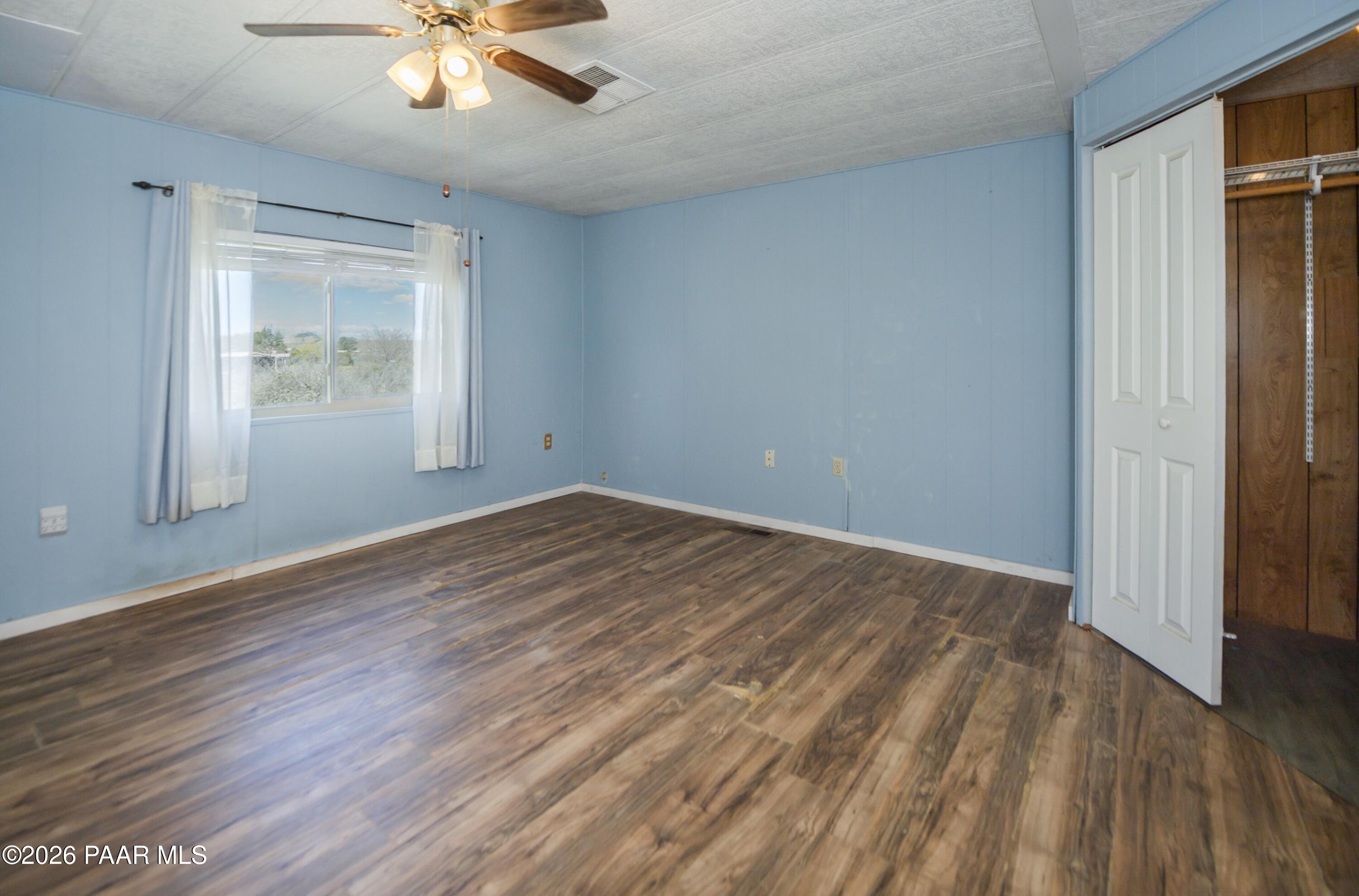 15633 S Red Rock Lane