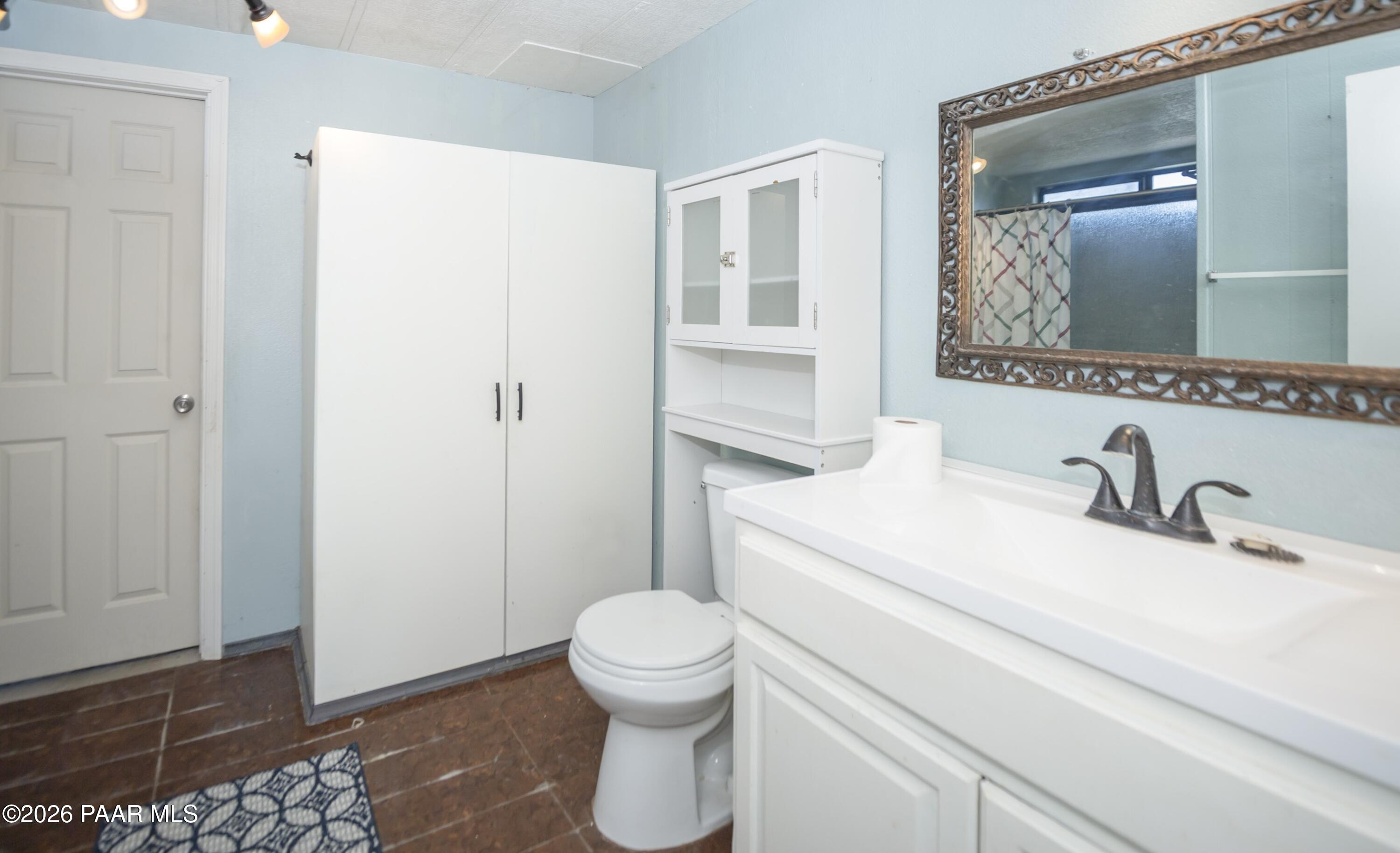 15633 S Red Rock Lane