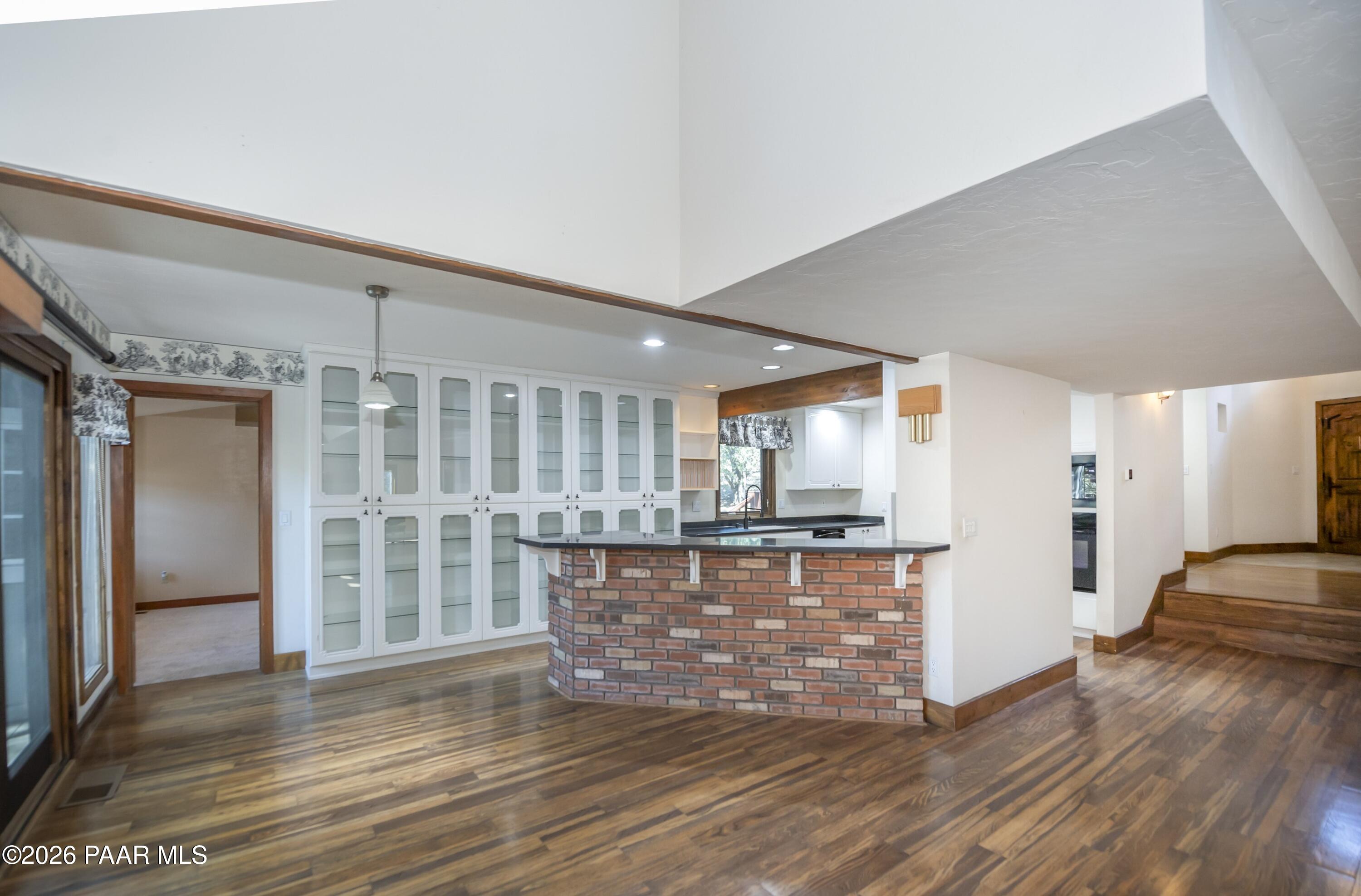 1106 E Timber Ridge Road