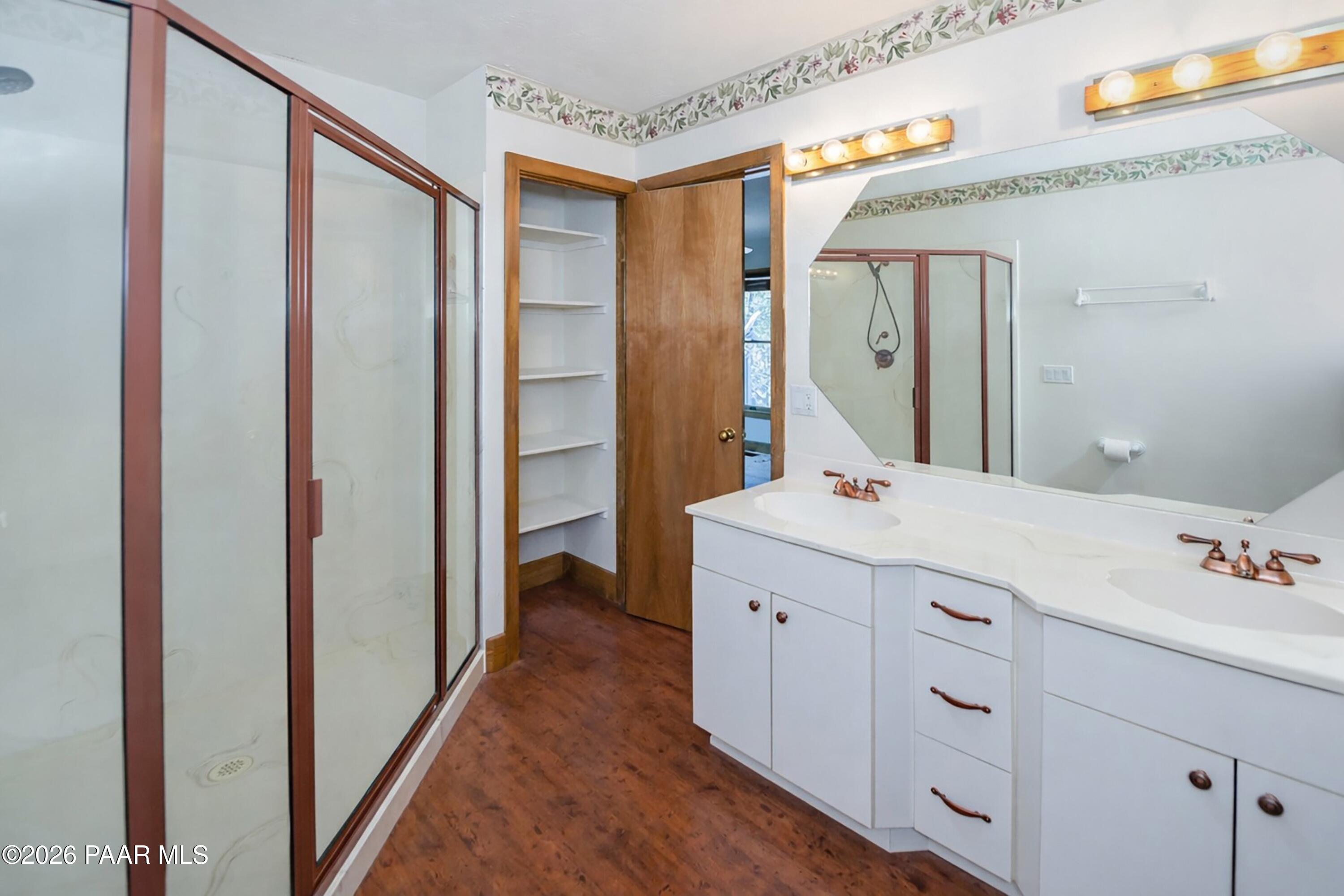 1106 E Timber Ridge Road