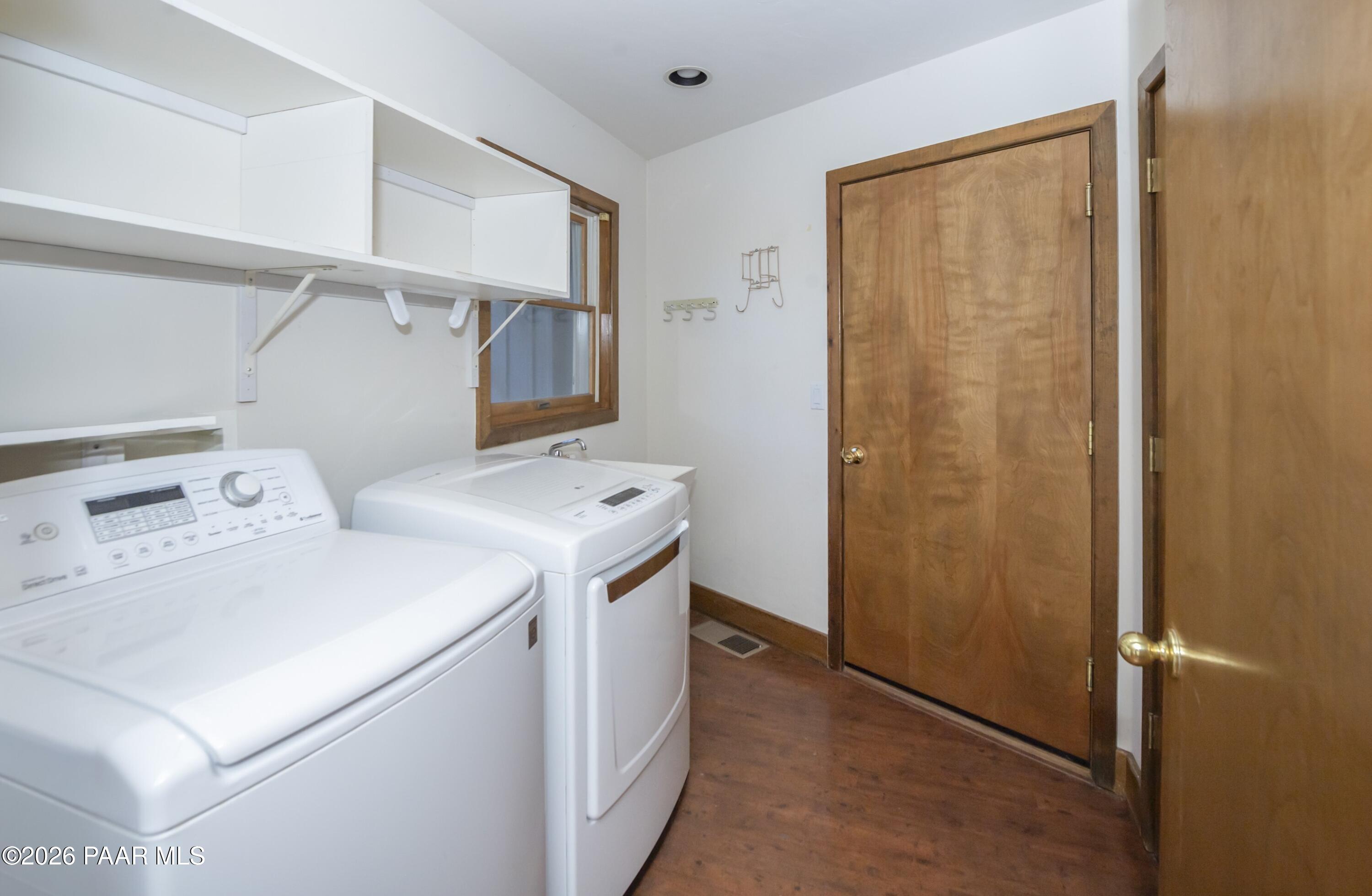 1106 E Timber Ridge Road