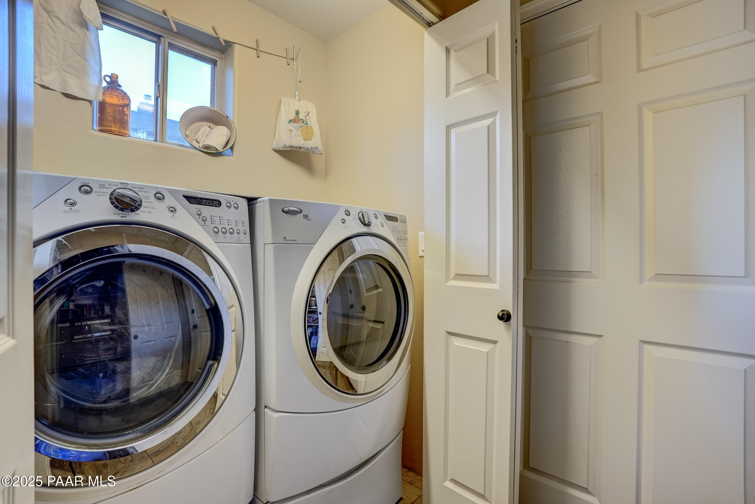 1101 S Milton Avenue