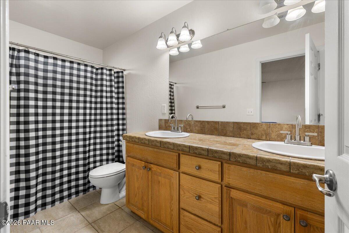 20092 E Ocotillo Drive