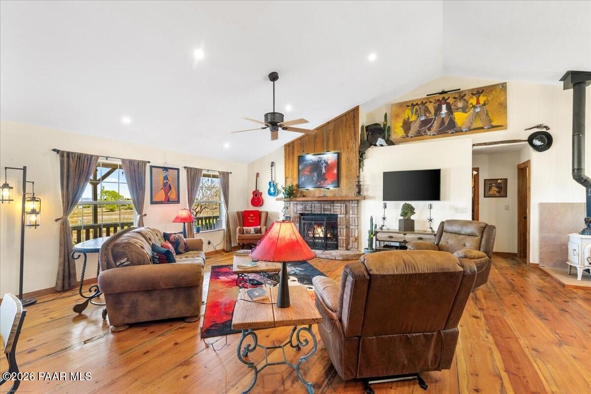 1685 W Summer Trail