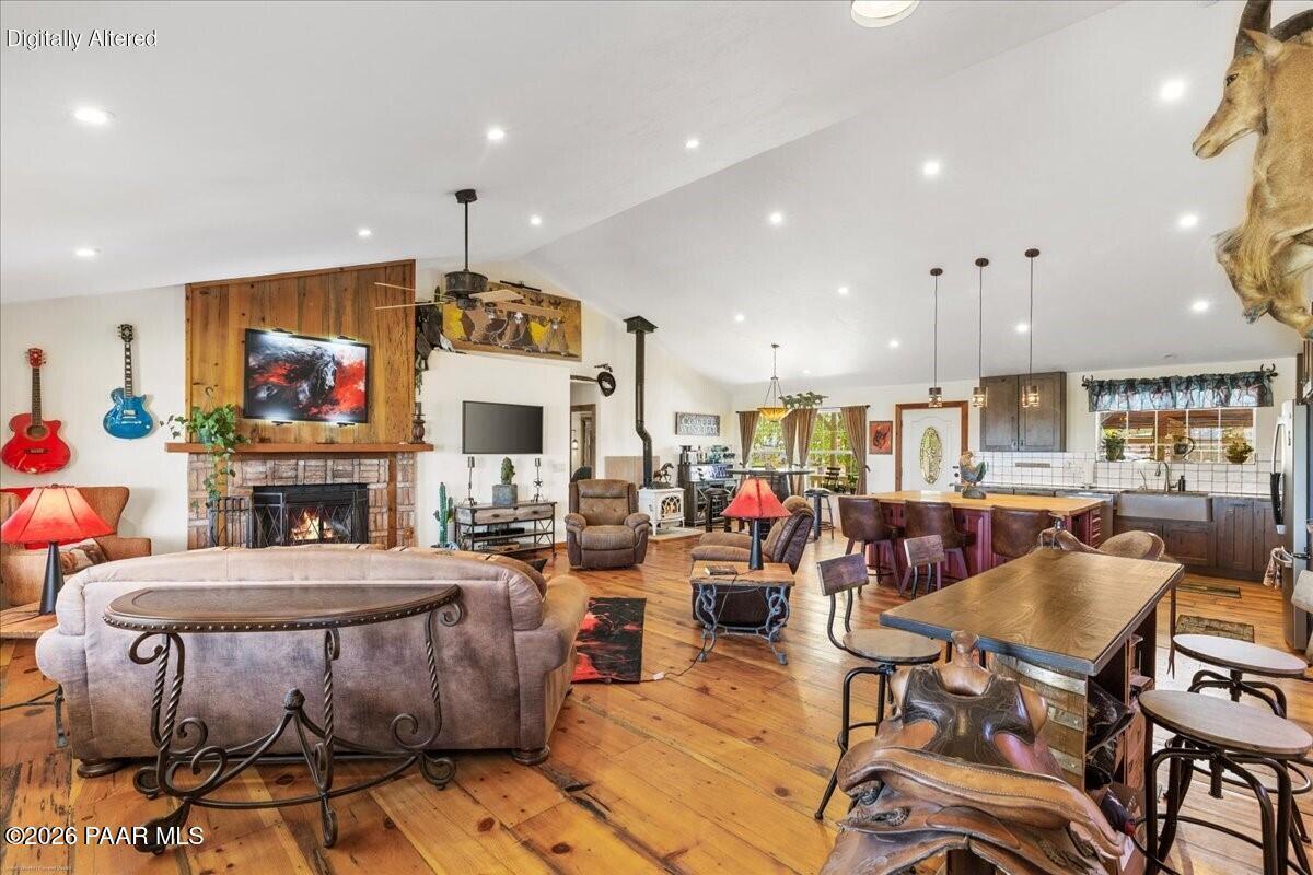 1685 W Summer Trail