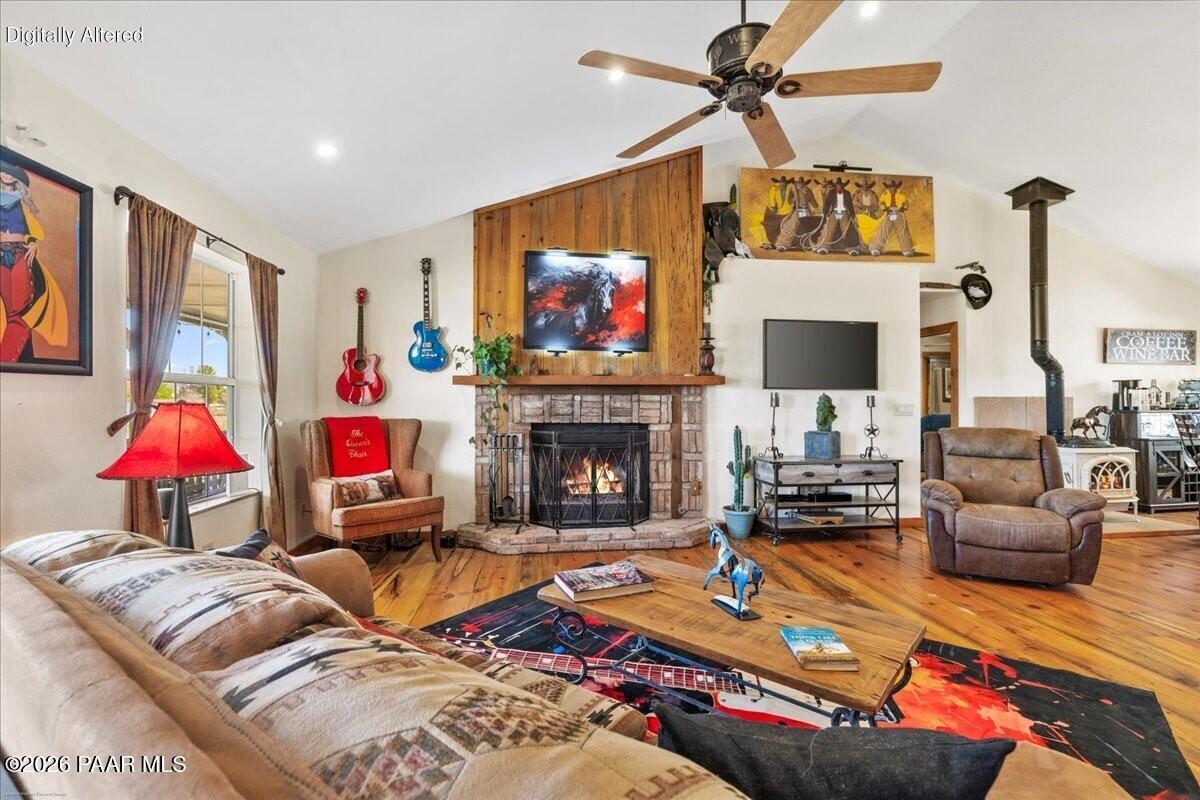 1685 W Summer Trail