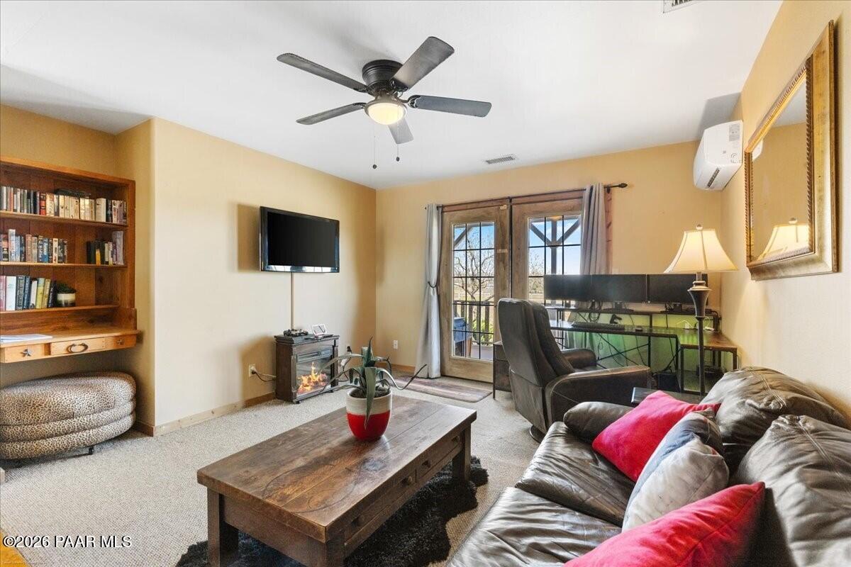 1685 W Summer Trail