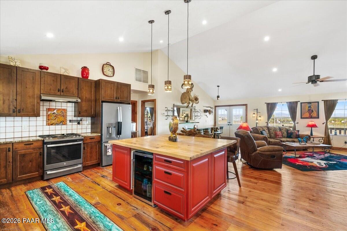 1685 W Summer Trail