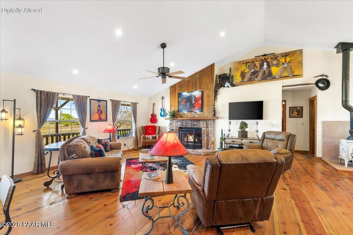 1685 W Summer Trail
