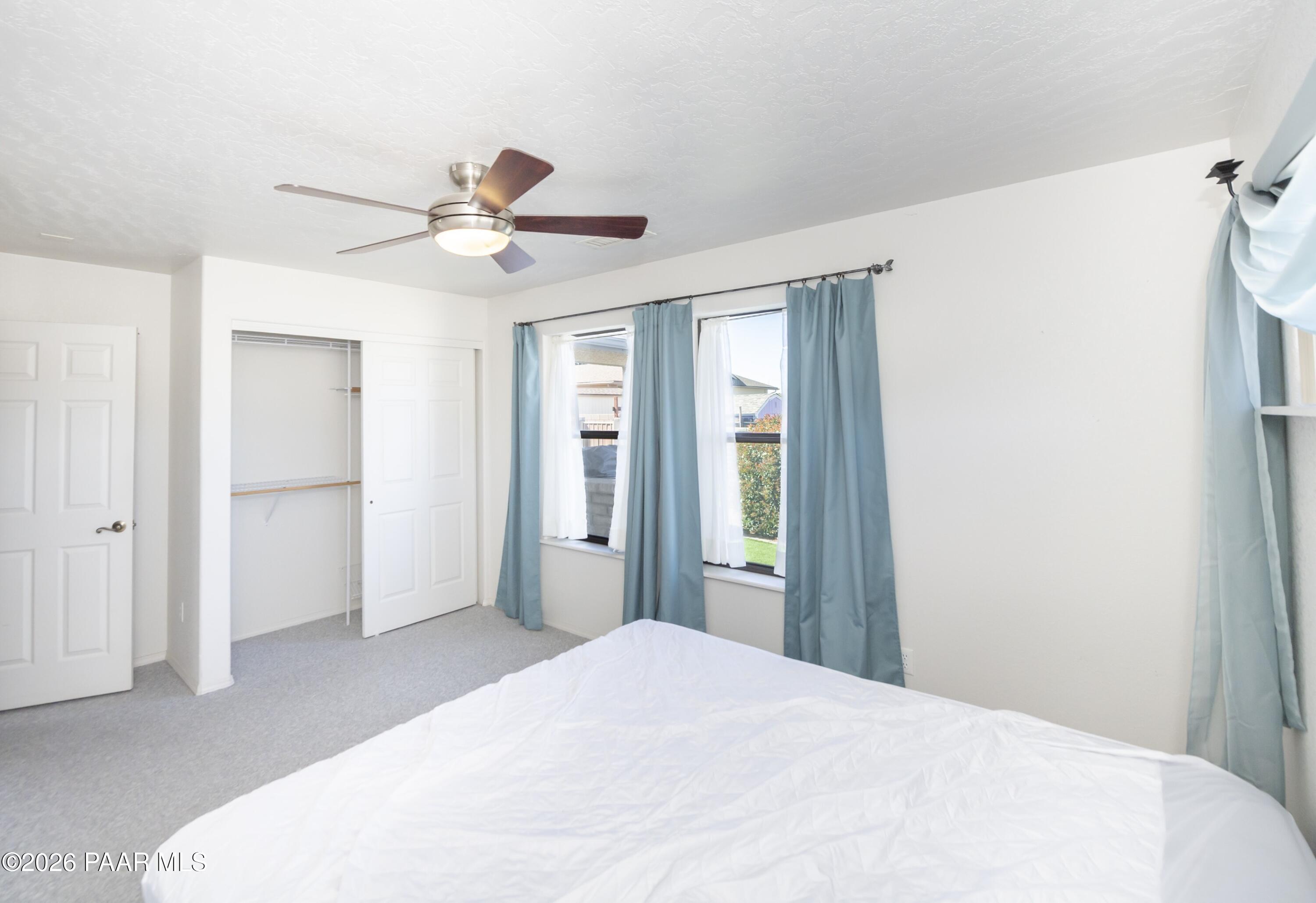 4212 N Cypress Circle