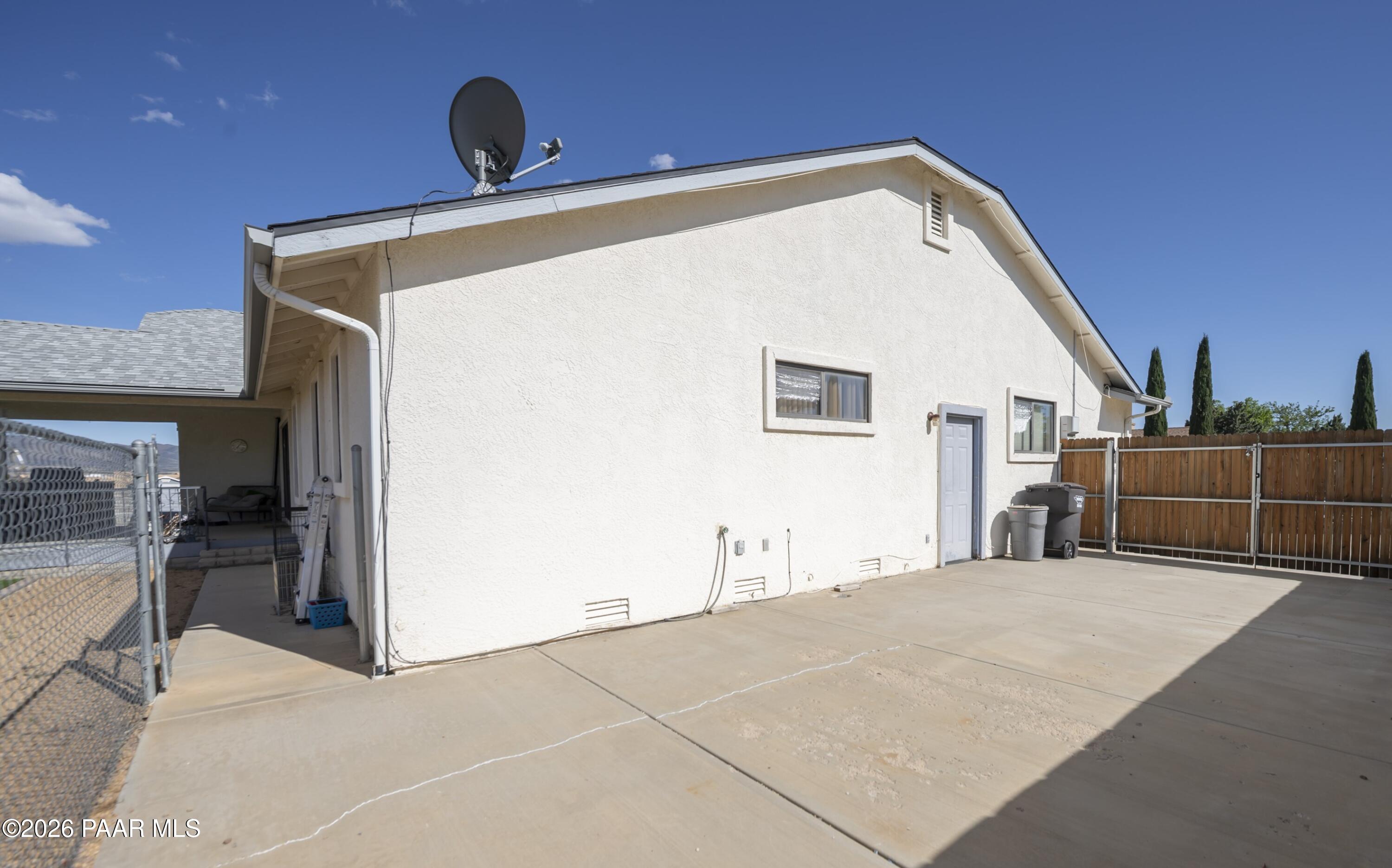 4212 N Cypress Circle