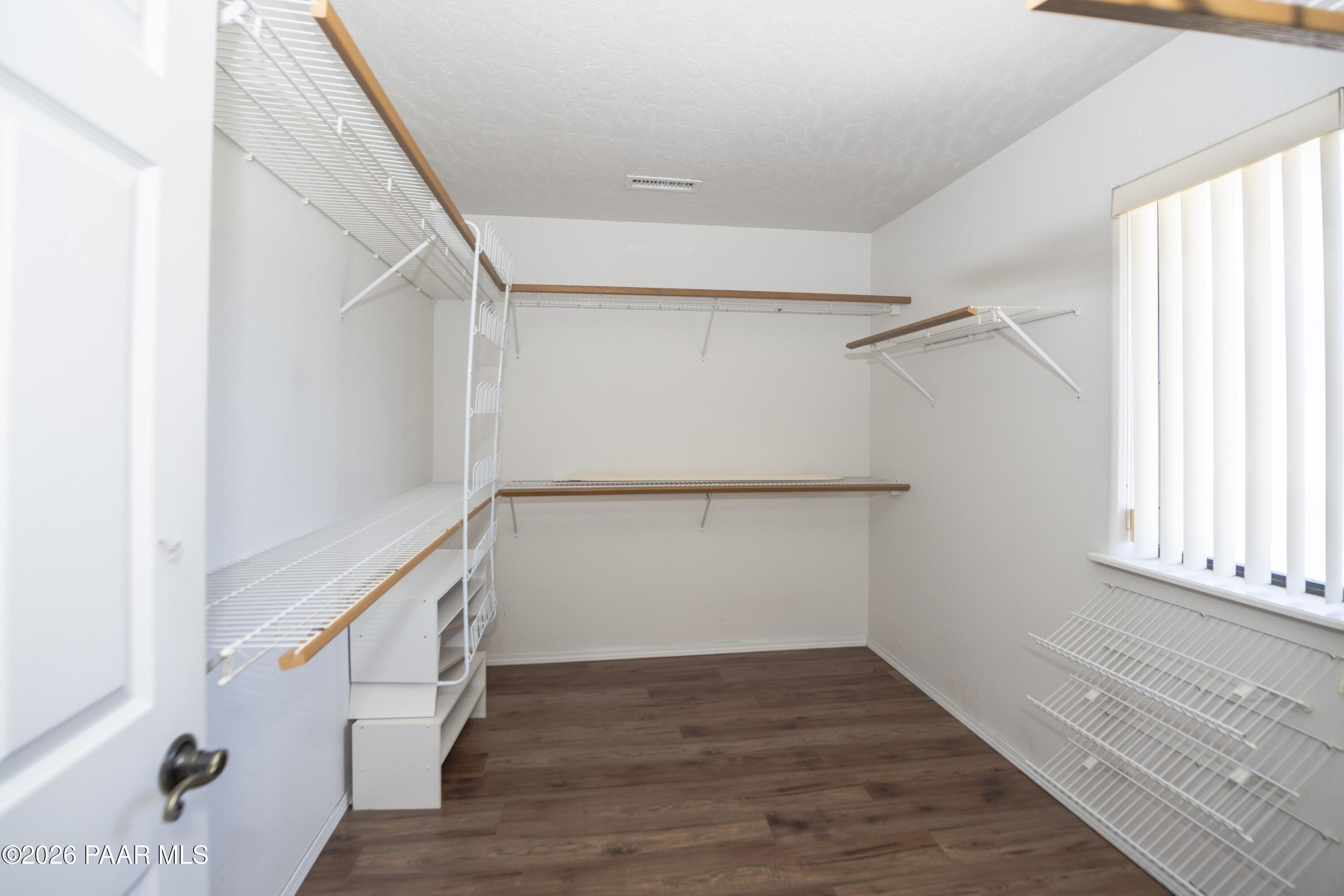 4212 N Cypress Circle