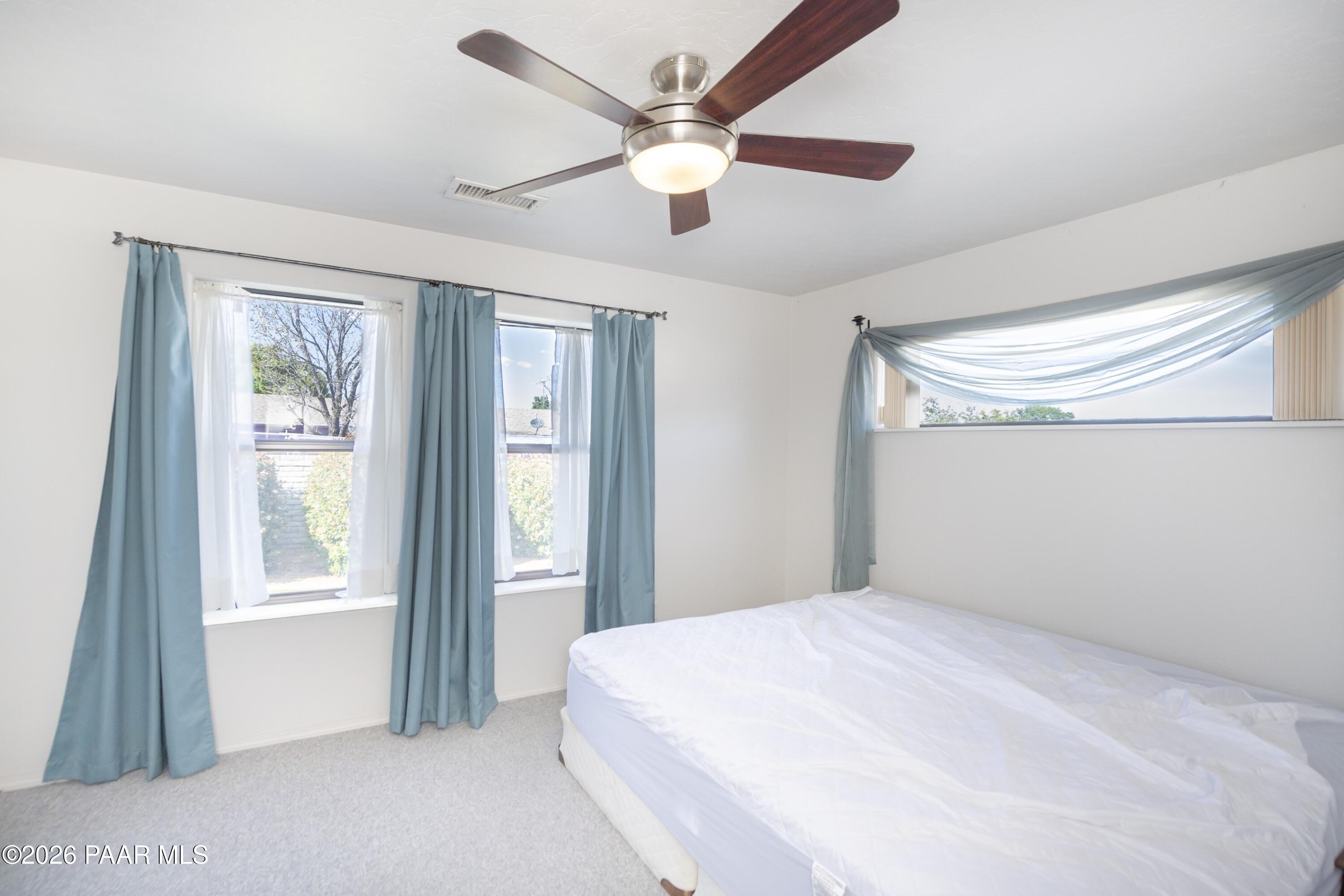 4212 N Cypress Circle