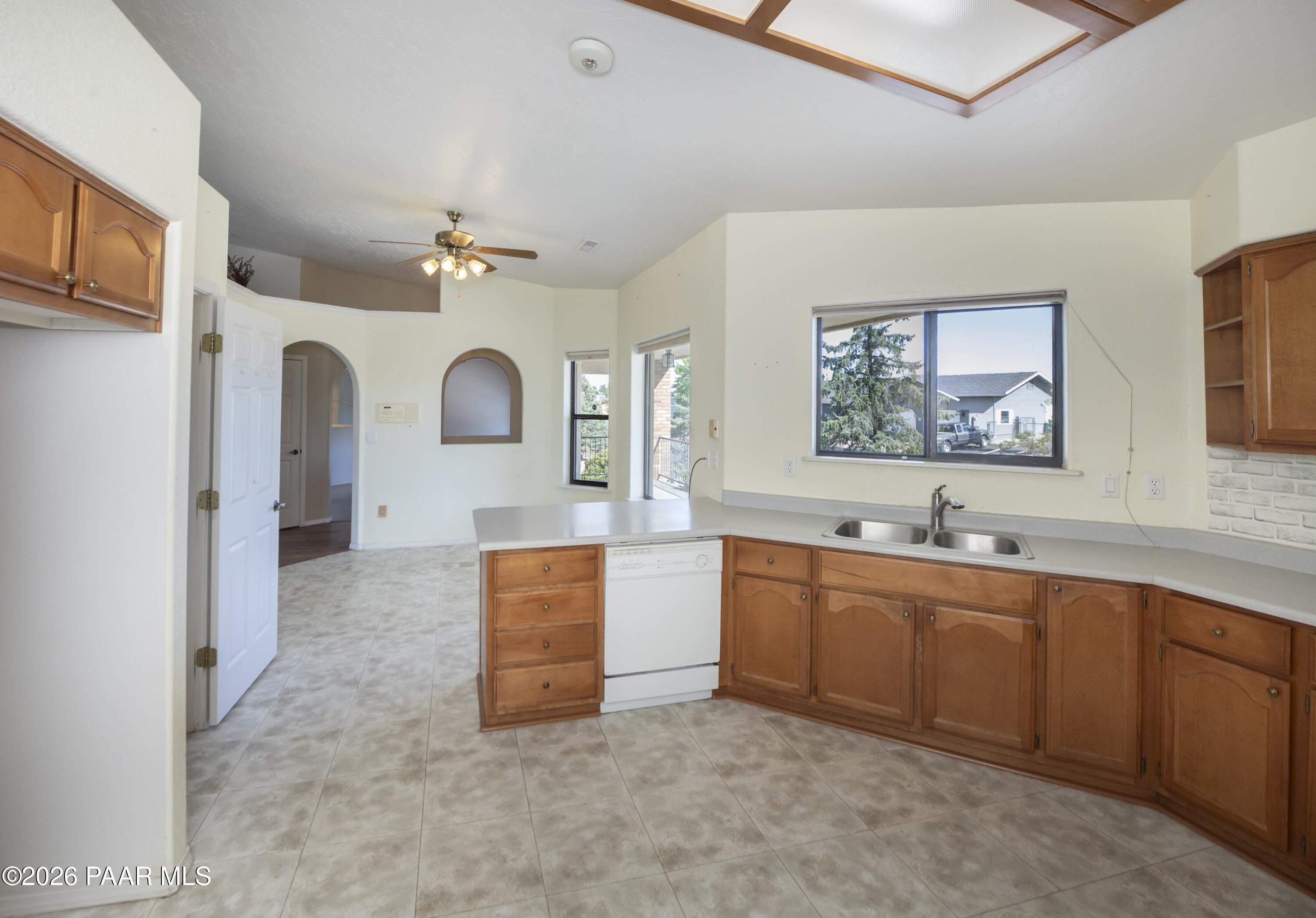 4212 N Cypress Circle