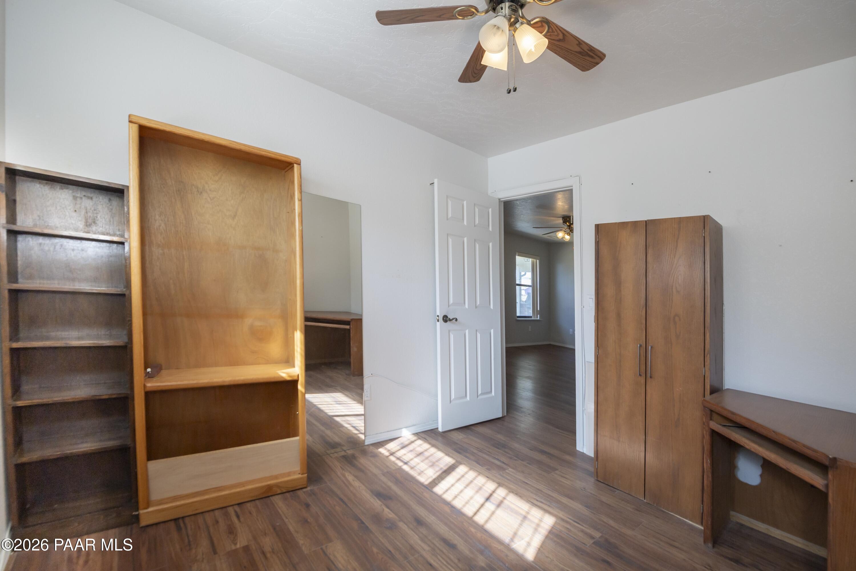 4212 N Cypress Circle