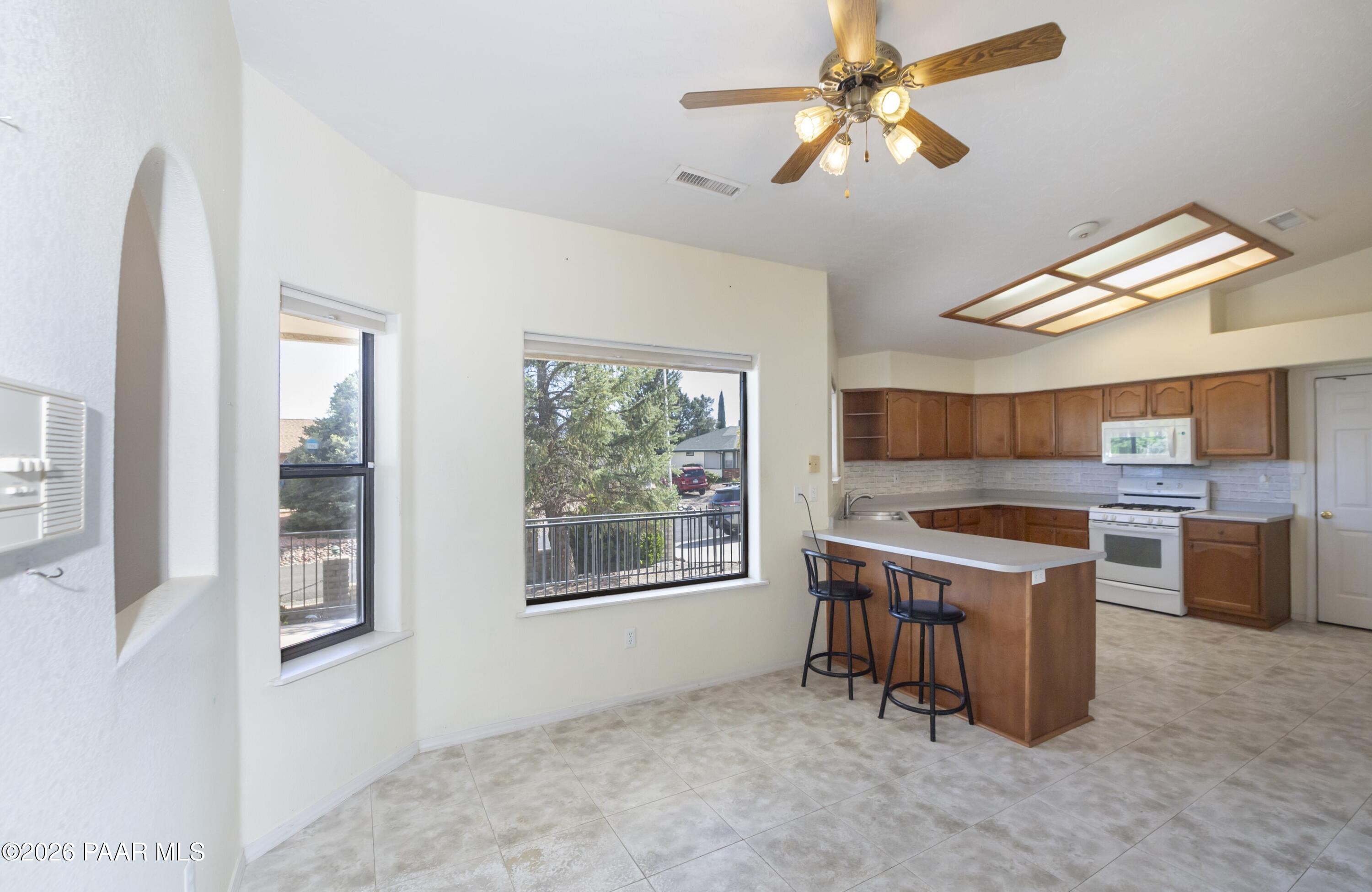 4212 N Cypress Circle