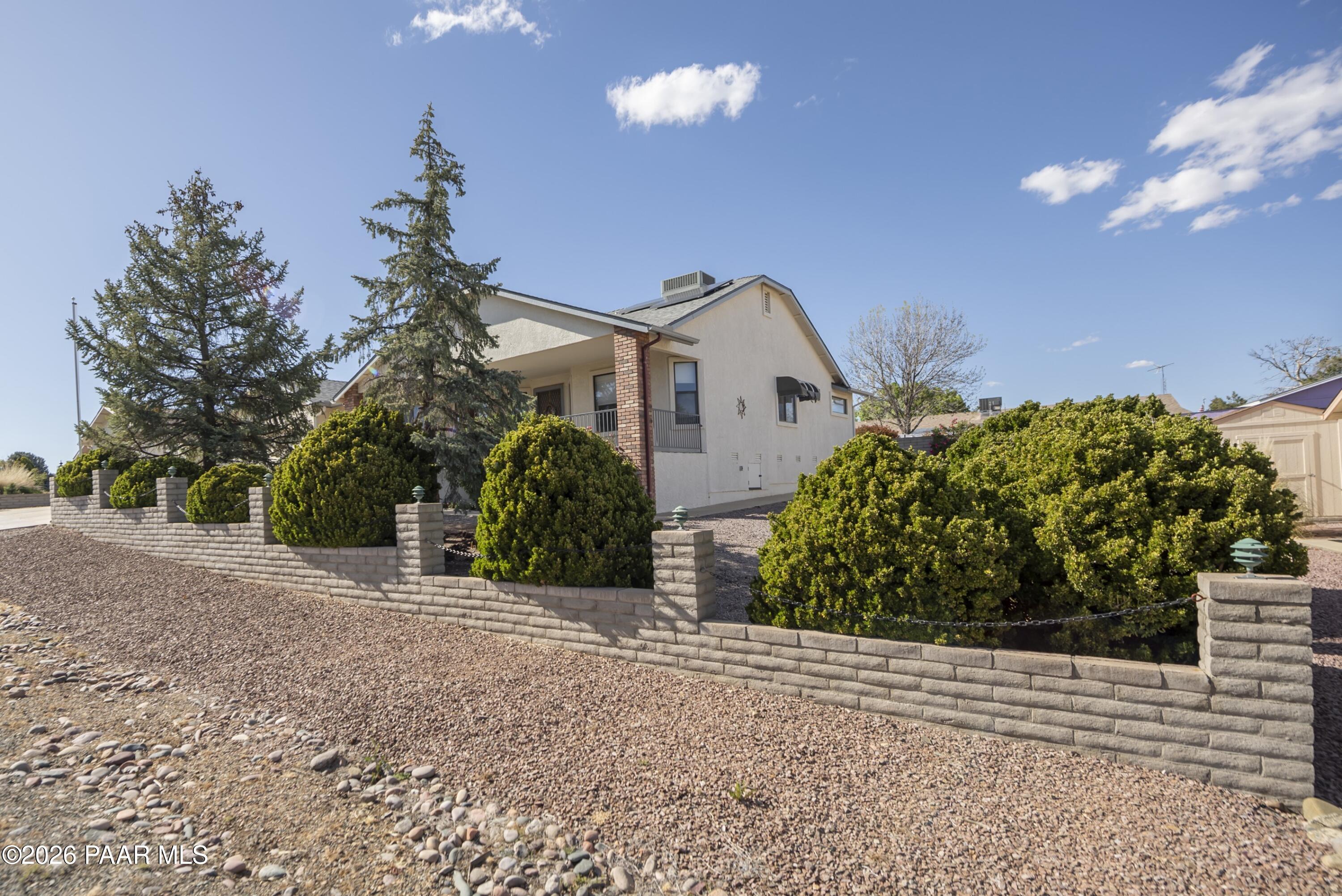 4212 N Cypress Circle