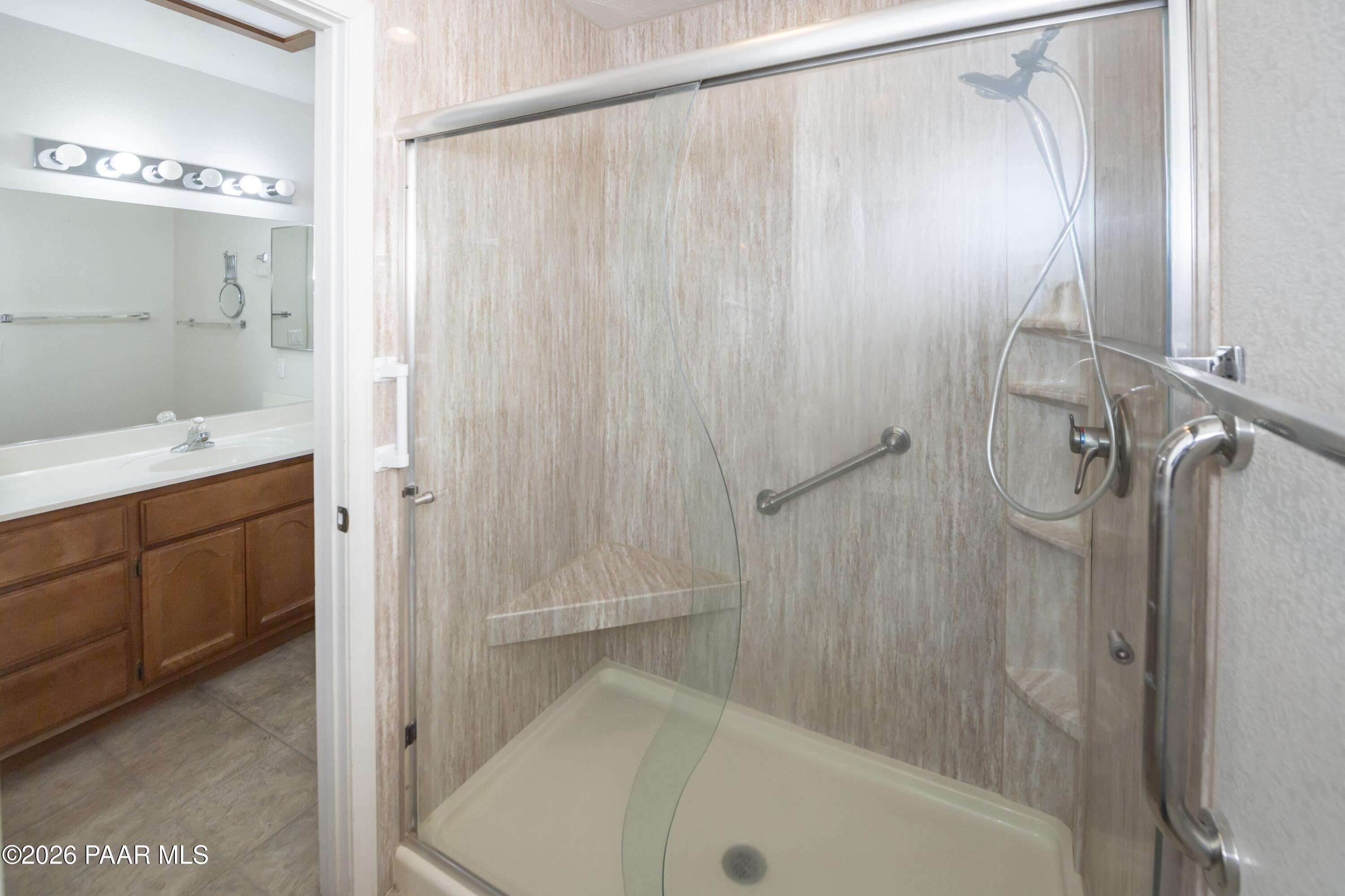 4212 N Cypress Circle